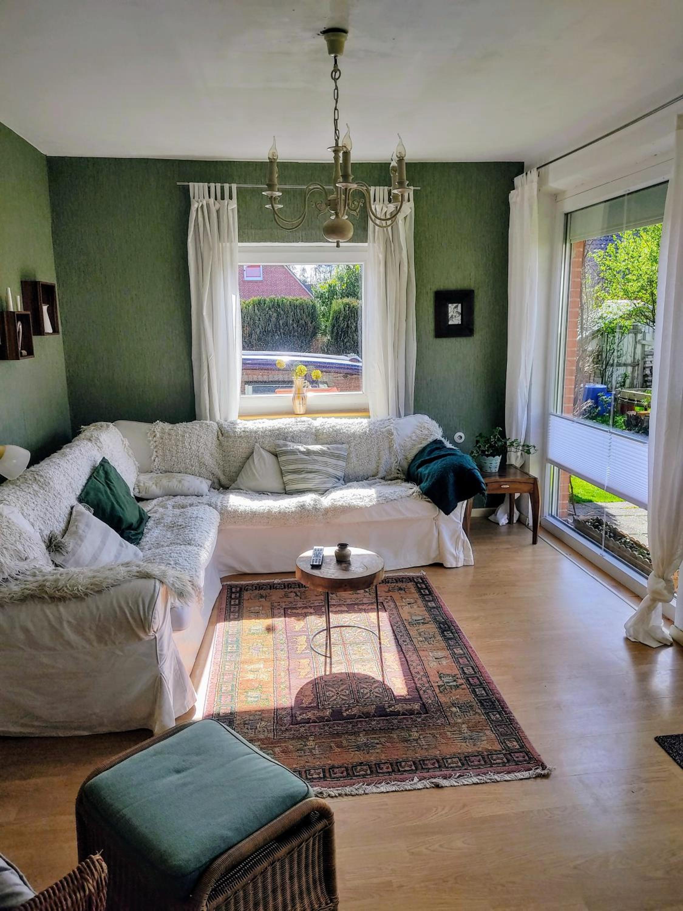 Three-Bedroom House photo 3