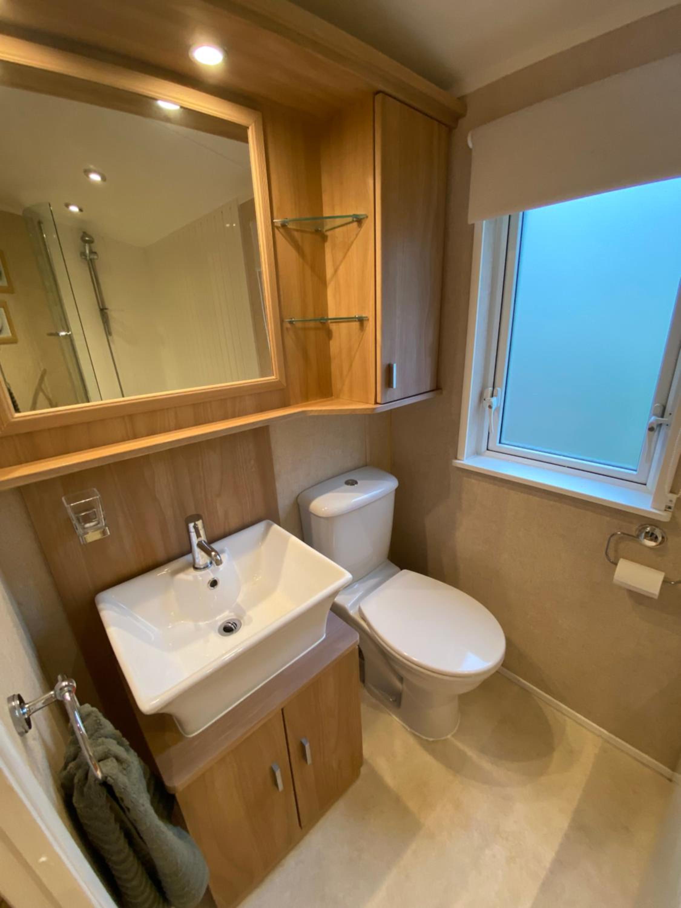 Mobile Home photo 3