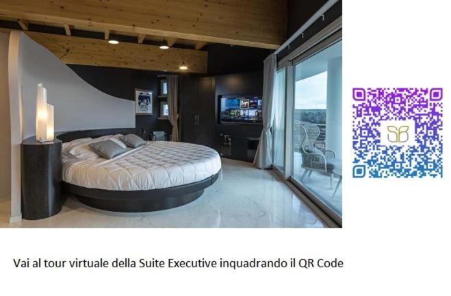 Executive Suite - Photo 12