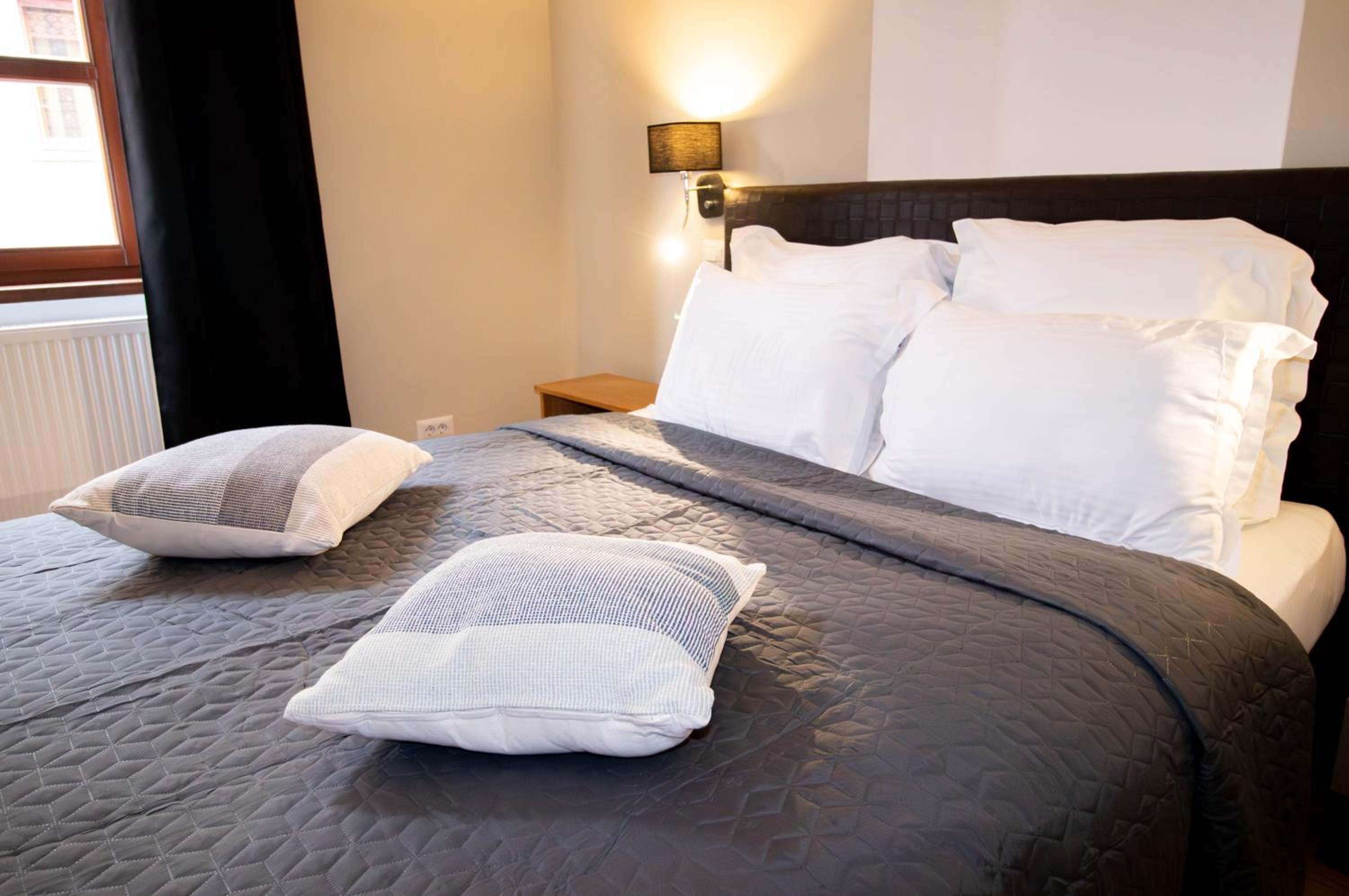 Deluxe Double Room - Photo 7