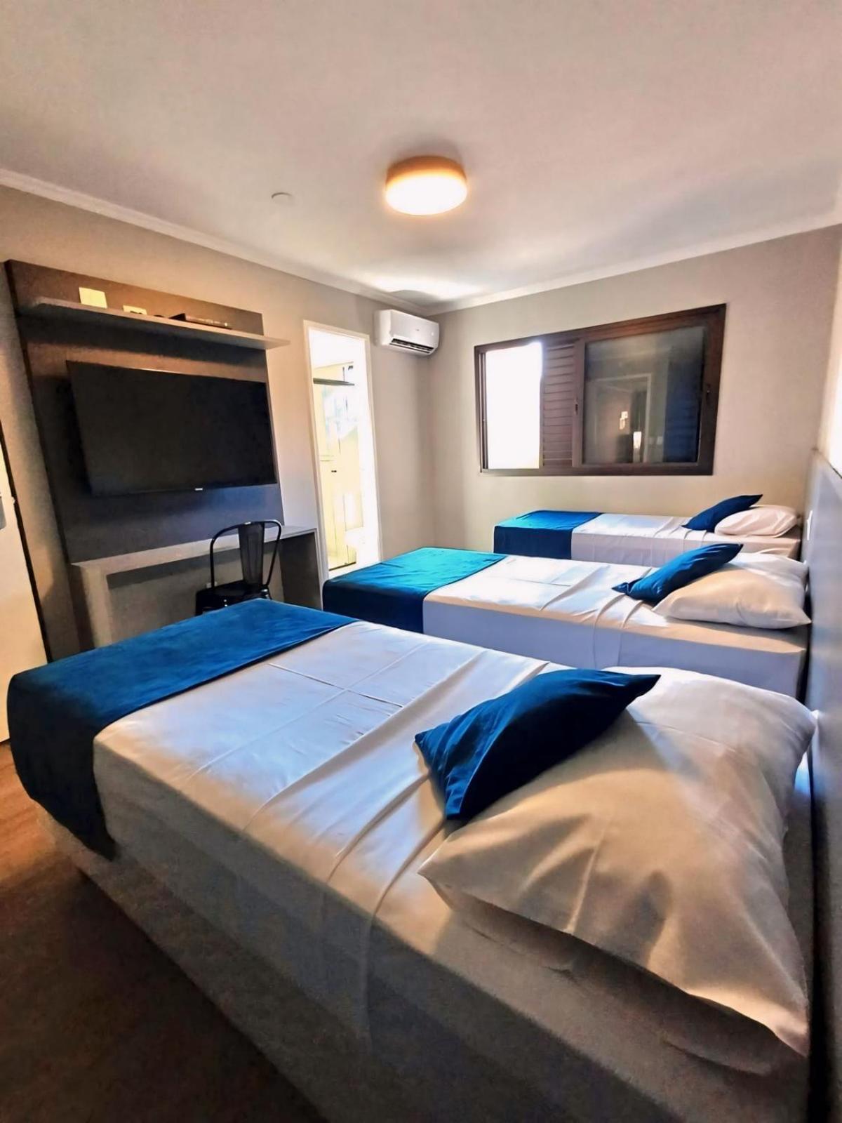 Standard Triple Room - Photo 1