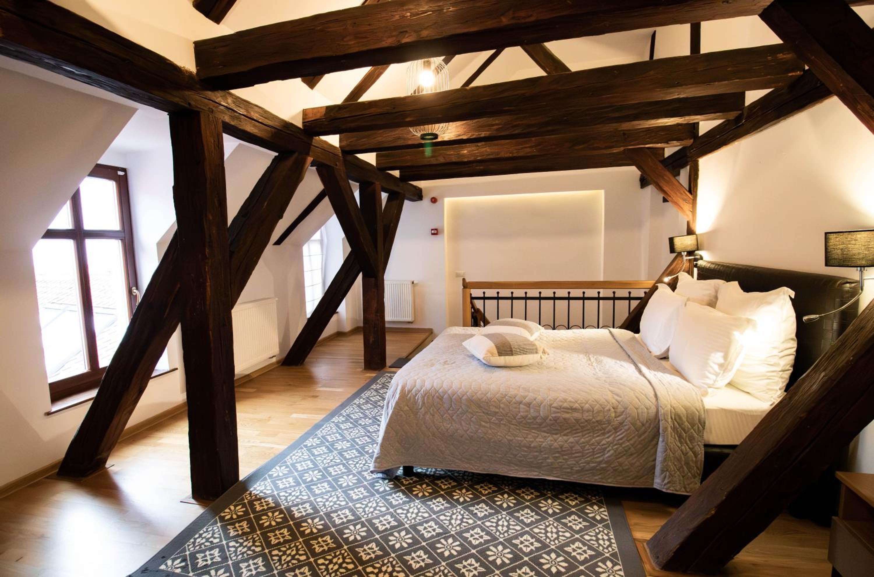 Queen Room - Photo 1