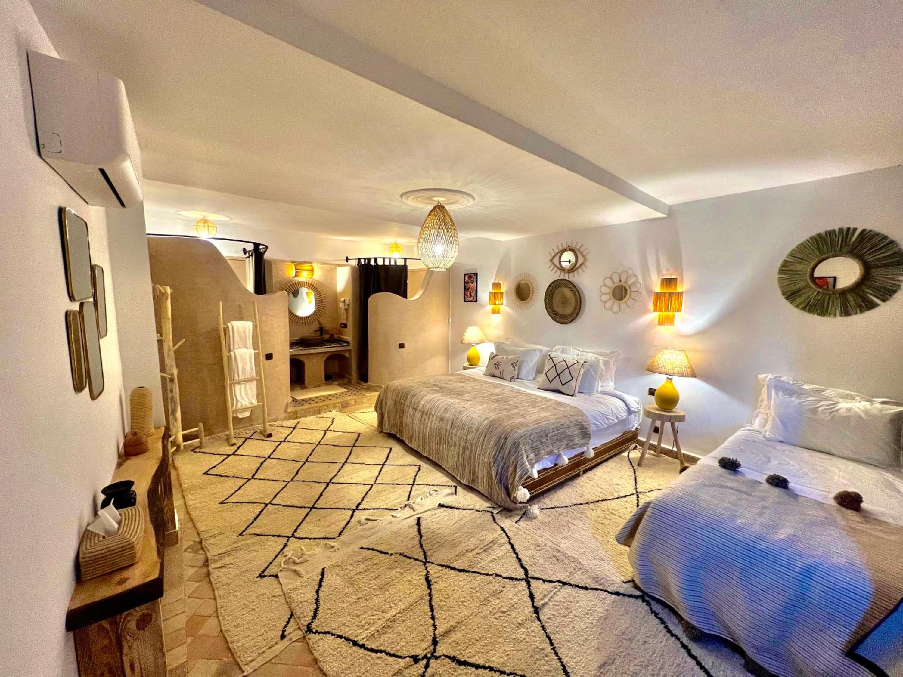 Deluxe Quadruple Room photo 2