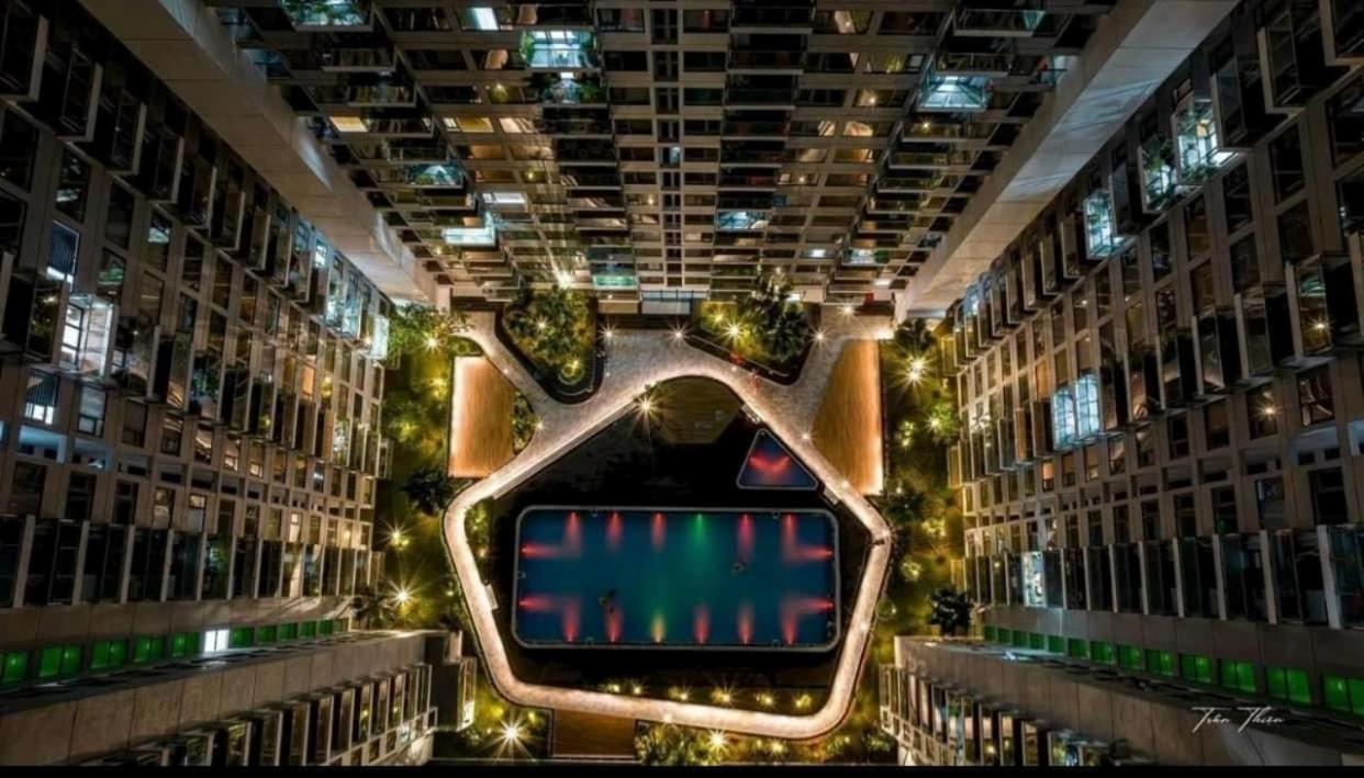 Two-Bedroom Apartment with City View photo 2