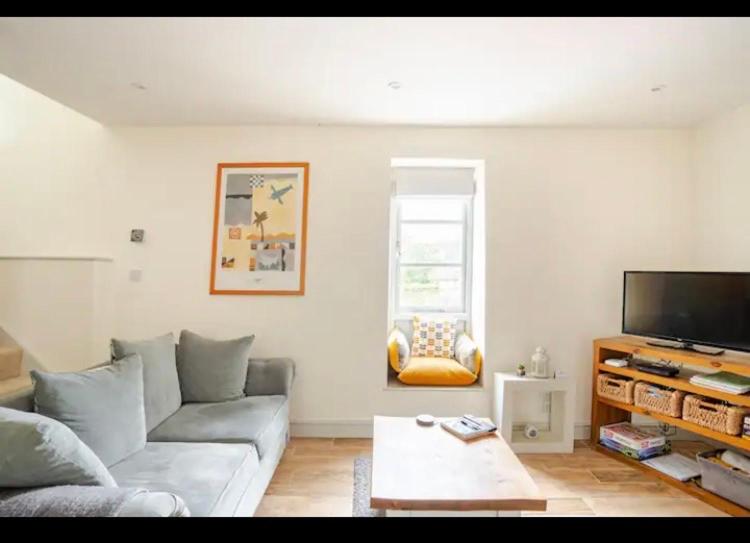 One-Bedroom House - Photo 1