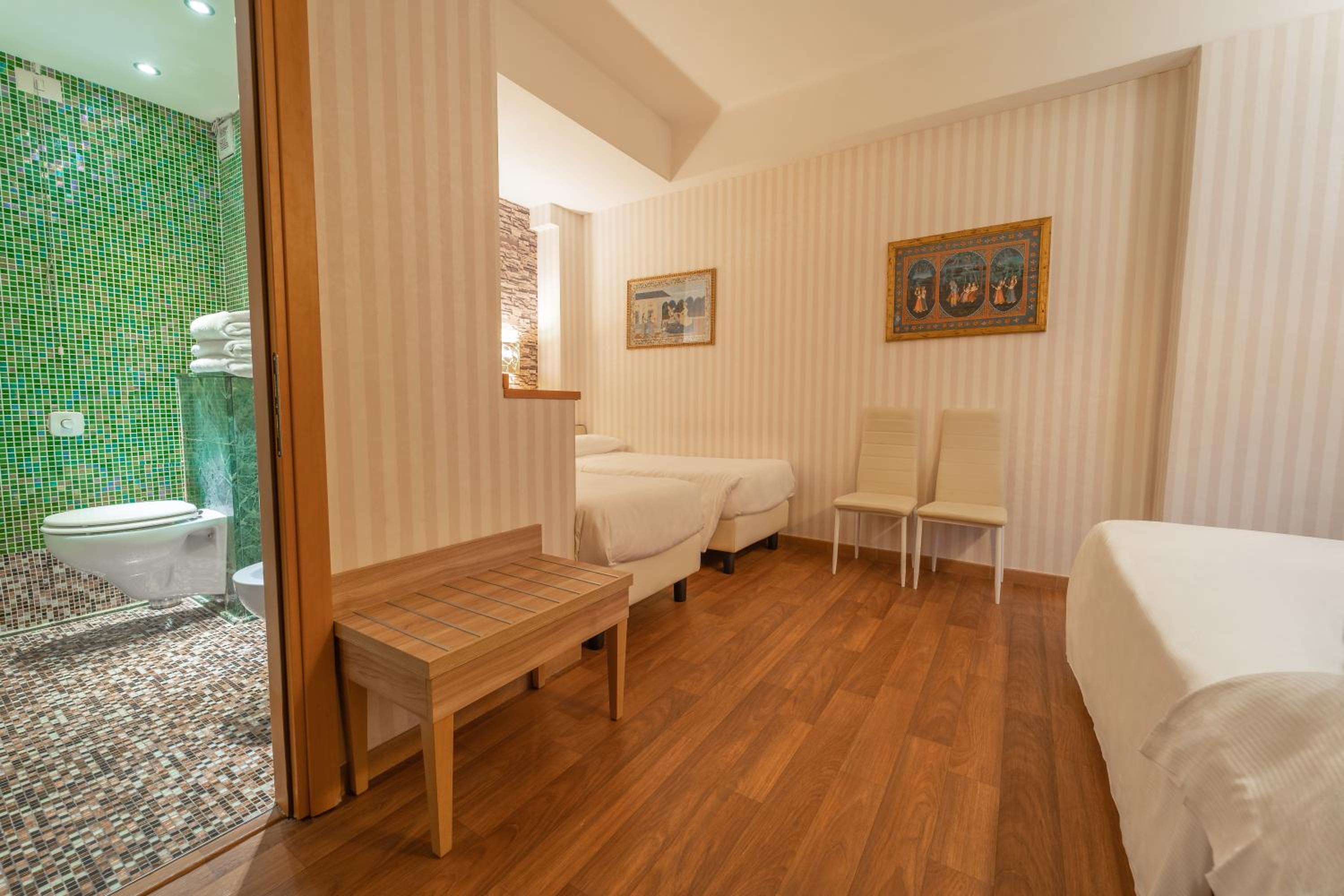 Triple Room