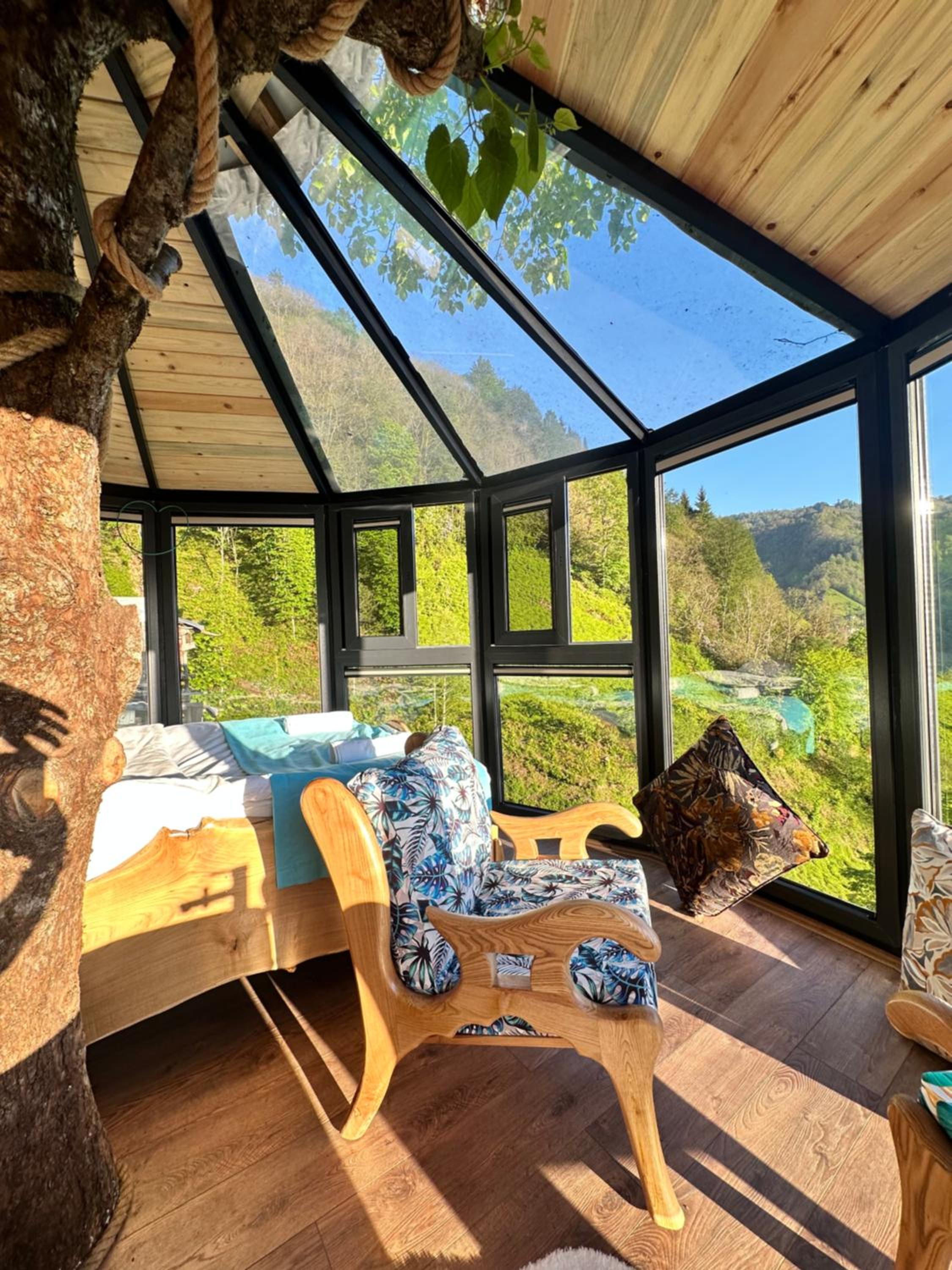 Superior Chalet - Photo 4
