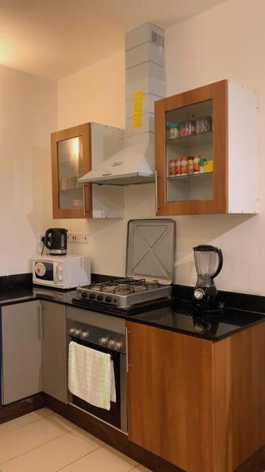 Studio Apartment with Balcony photo 2