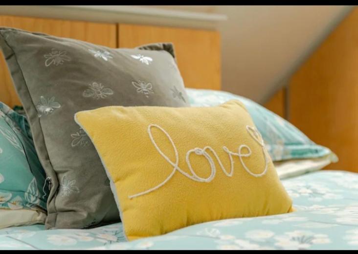 One-Bedroom House - Photo 18