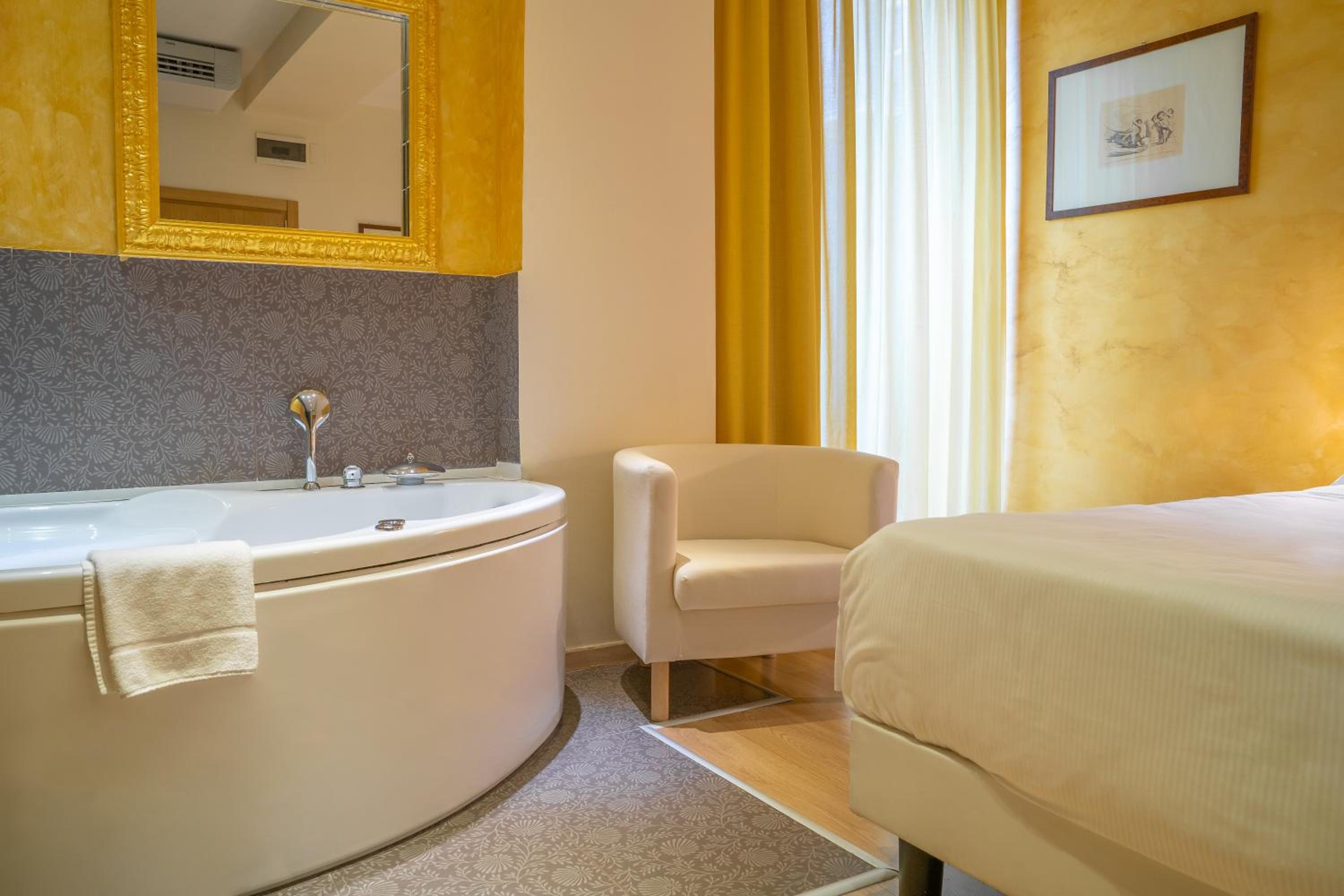 Junior Suite - Photo 6