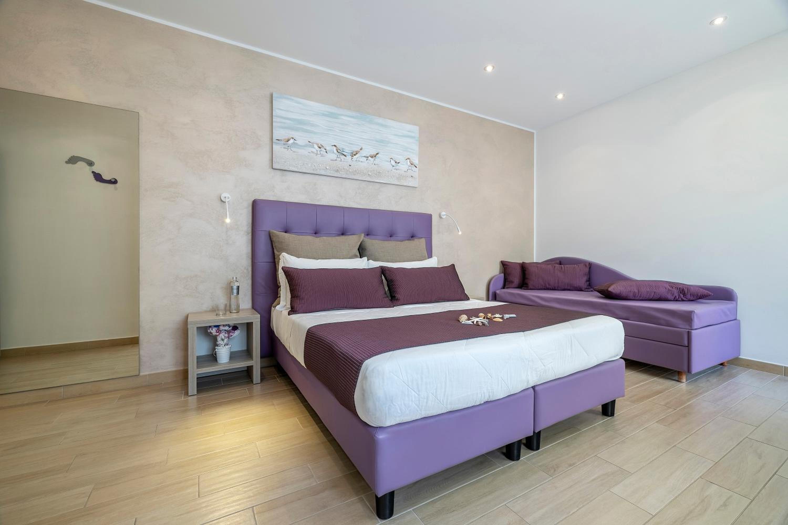 Large Double Room photo 1