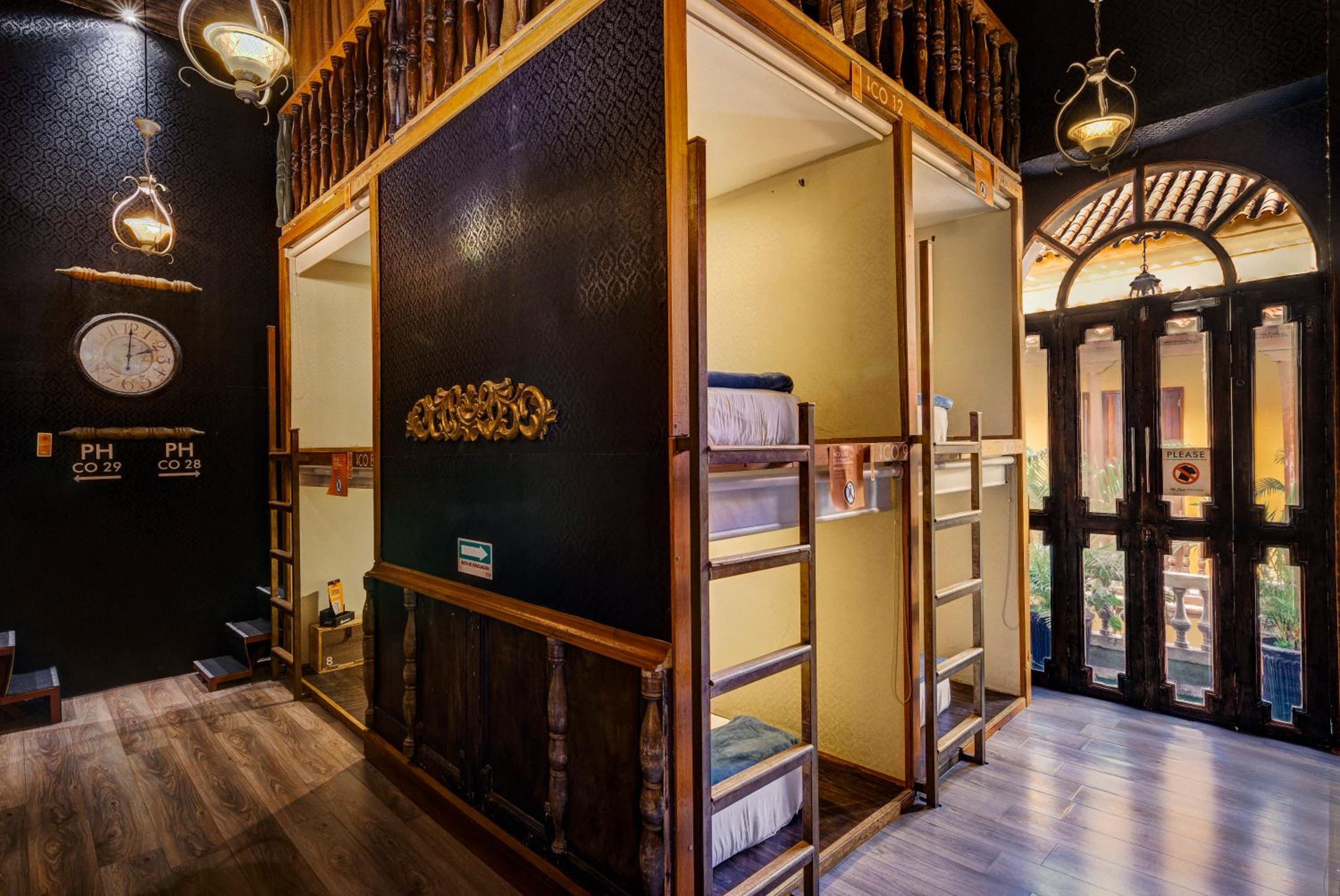 Single Bed in Mixed Dormitory Room photo 2