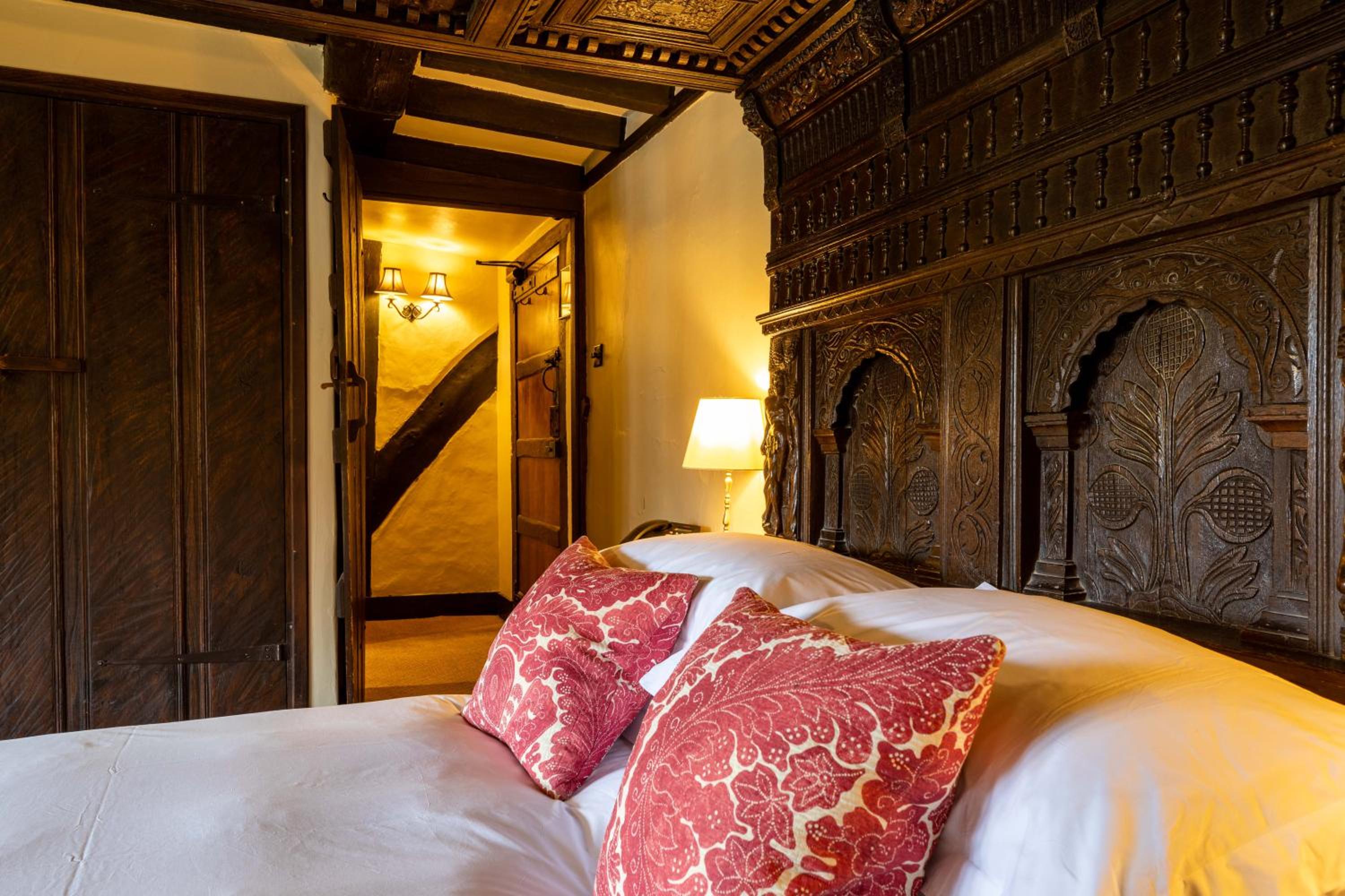  Superior Room with Four Poster Bed ER photo 2