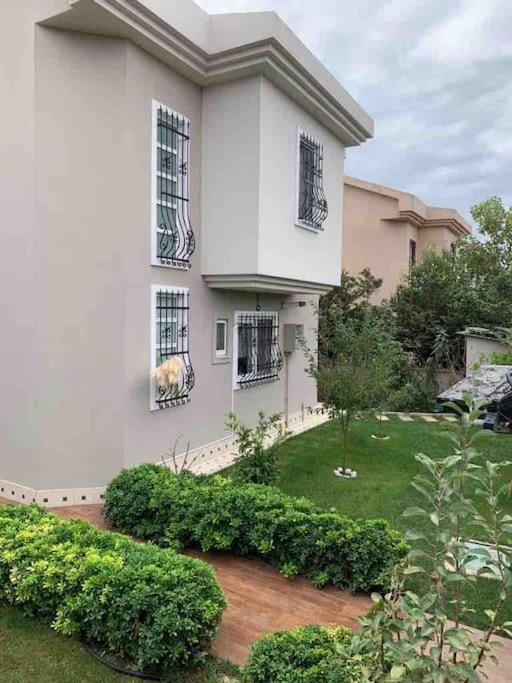 Three-Bedroom Villa photo 2