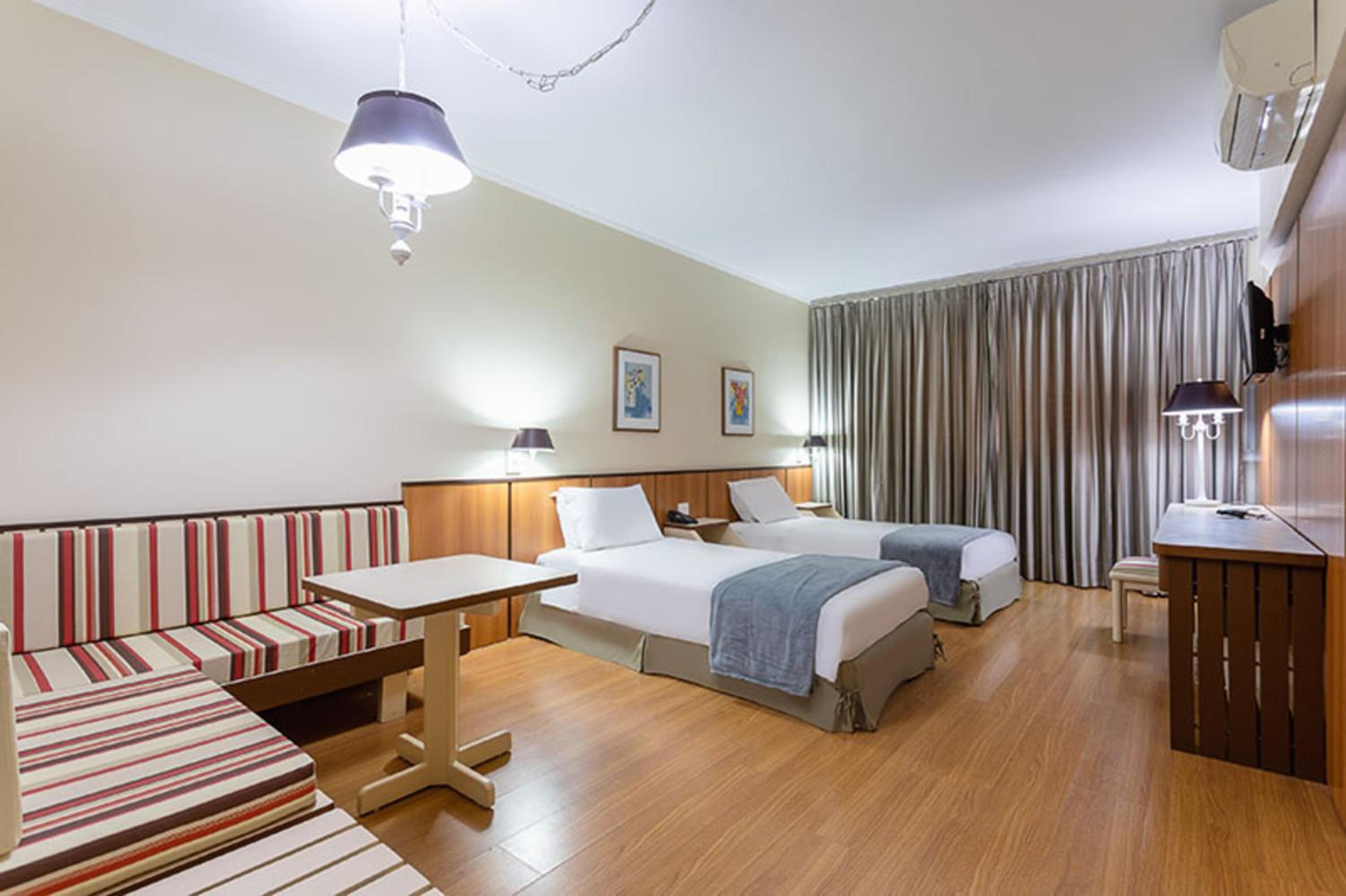 Superior Suite - Photo 4