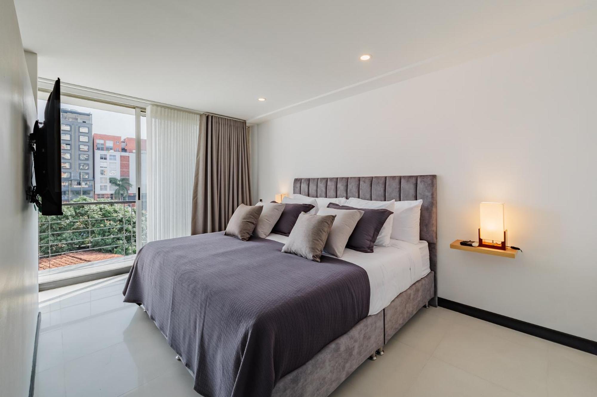 One-Bedroom Apartment with Balcony