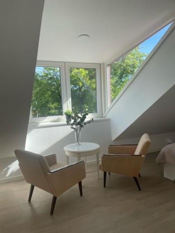 Two-Bedroom Apartment with City View photo 1