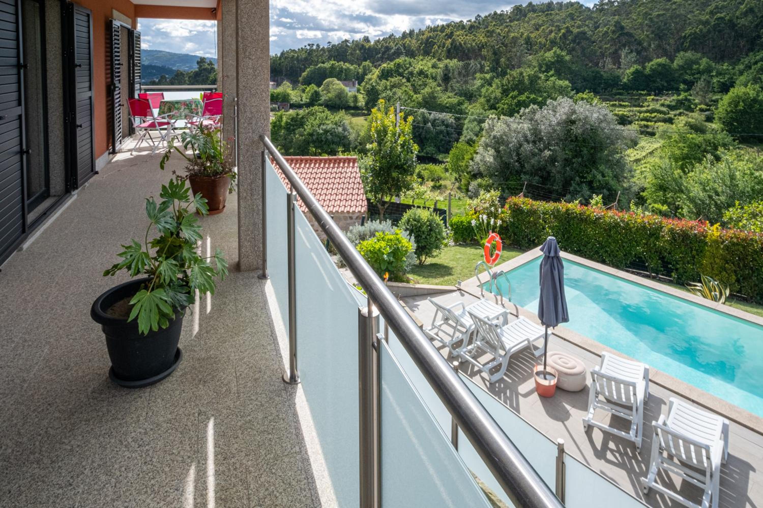 Three-Bedroom Vacation Home  photo 2