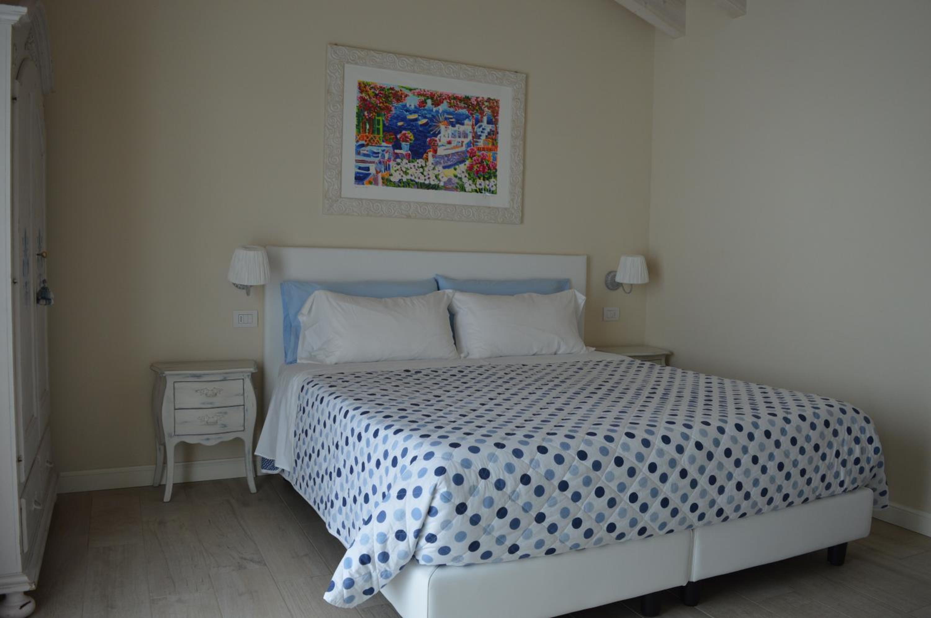 Double Room with Terrace - Photo 4