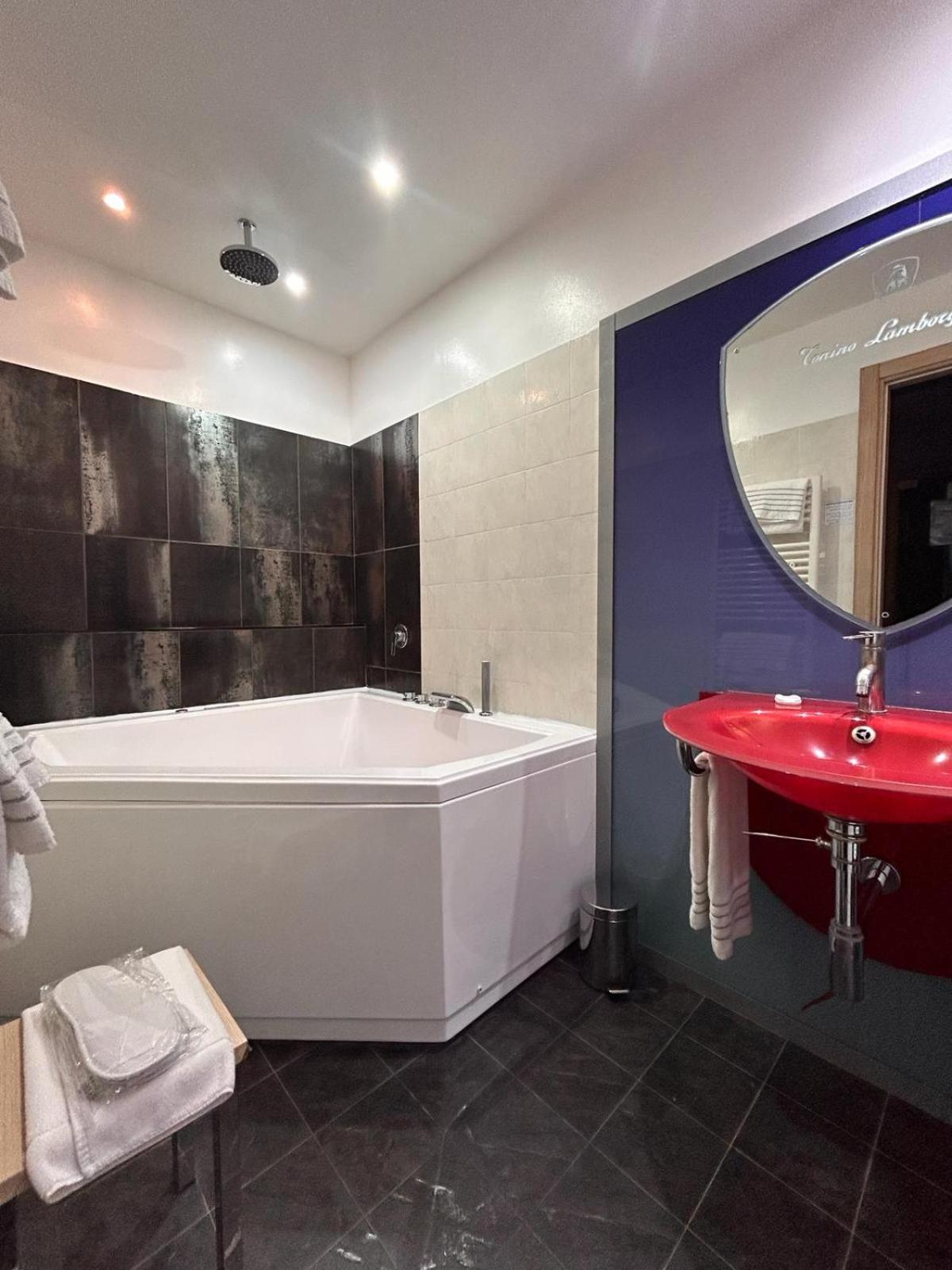 Suite (4 Adults) - Photo 6