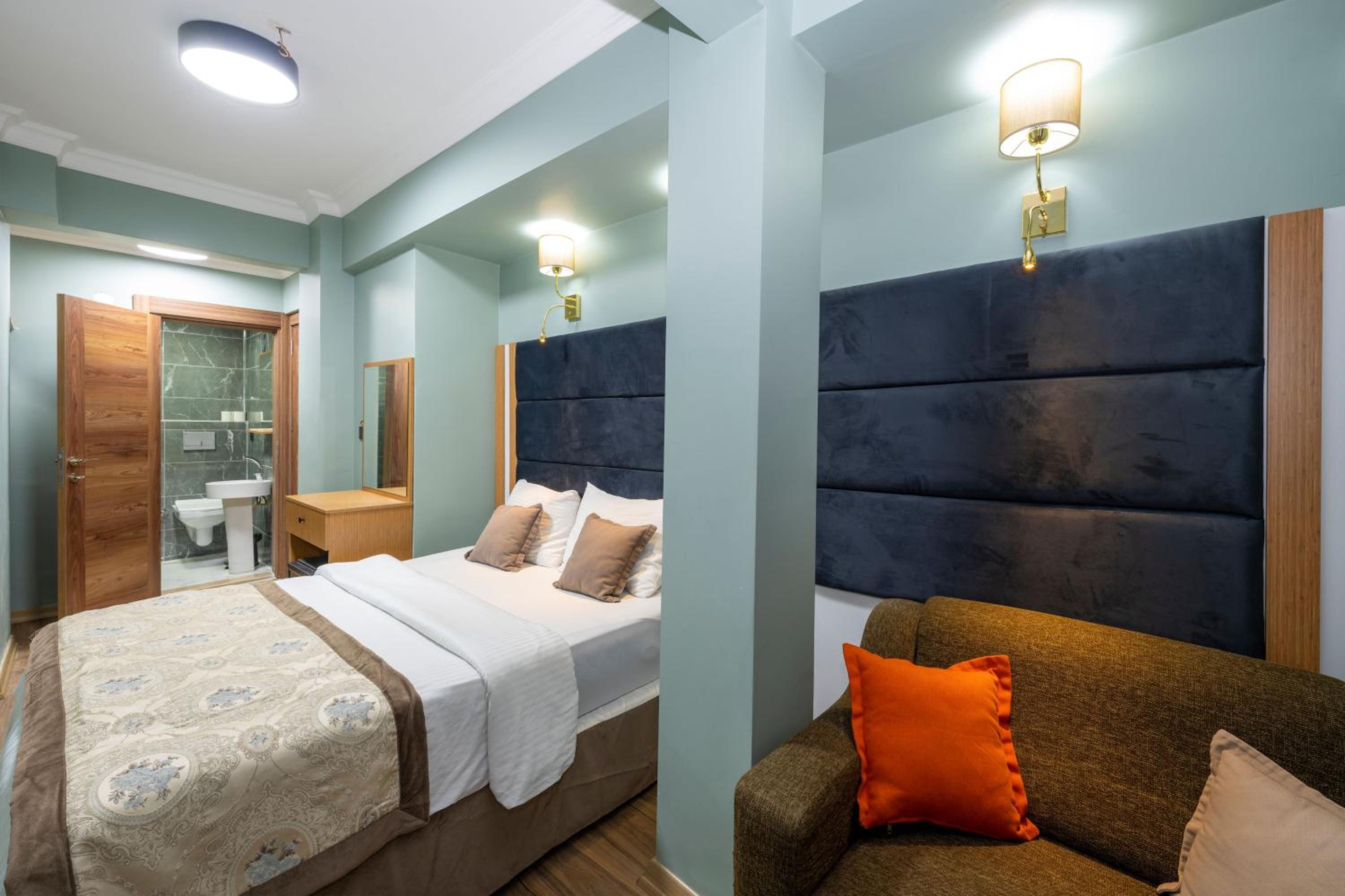Deluxe Twin Room photo 1