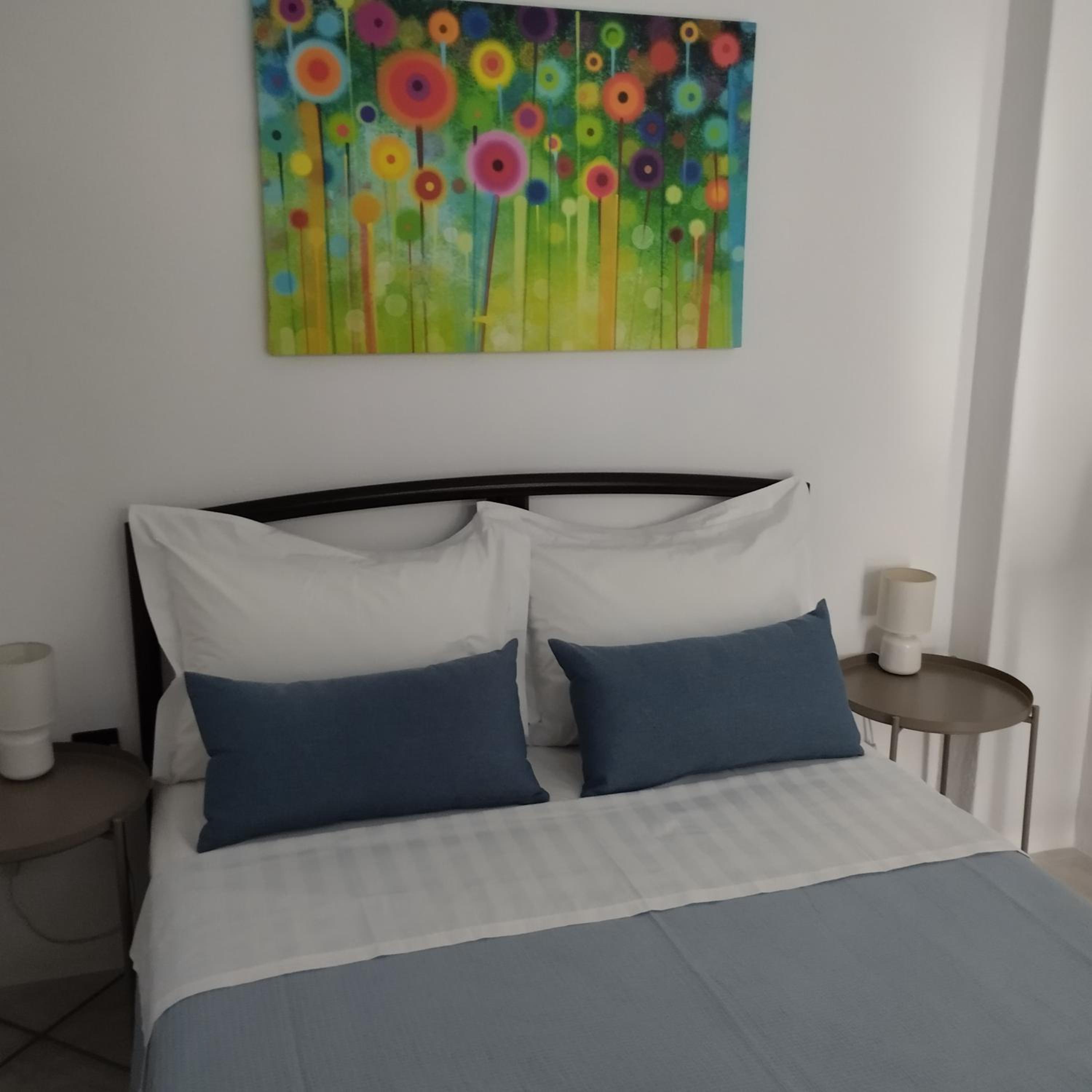 Two-Bedroom Apartment with Balcony and Sea View