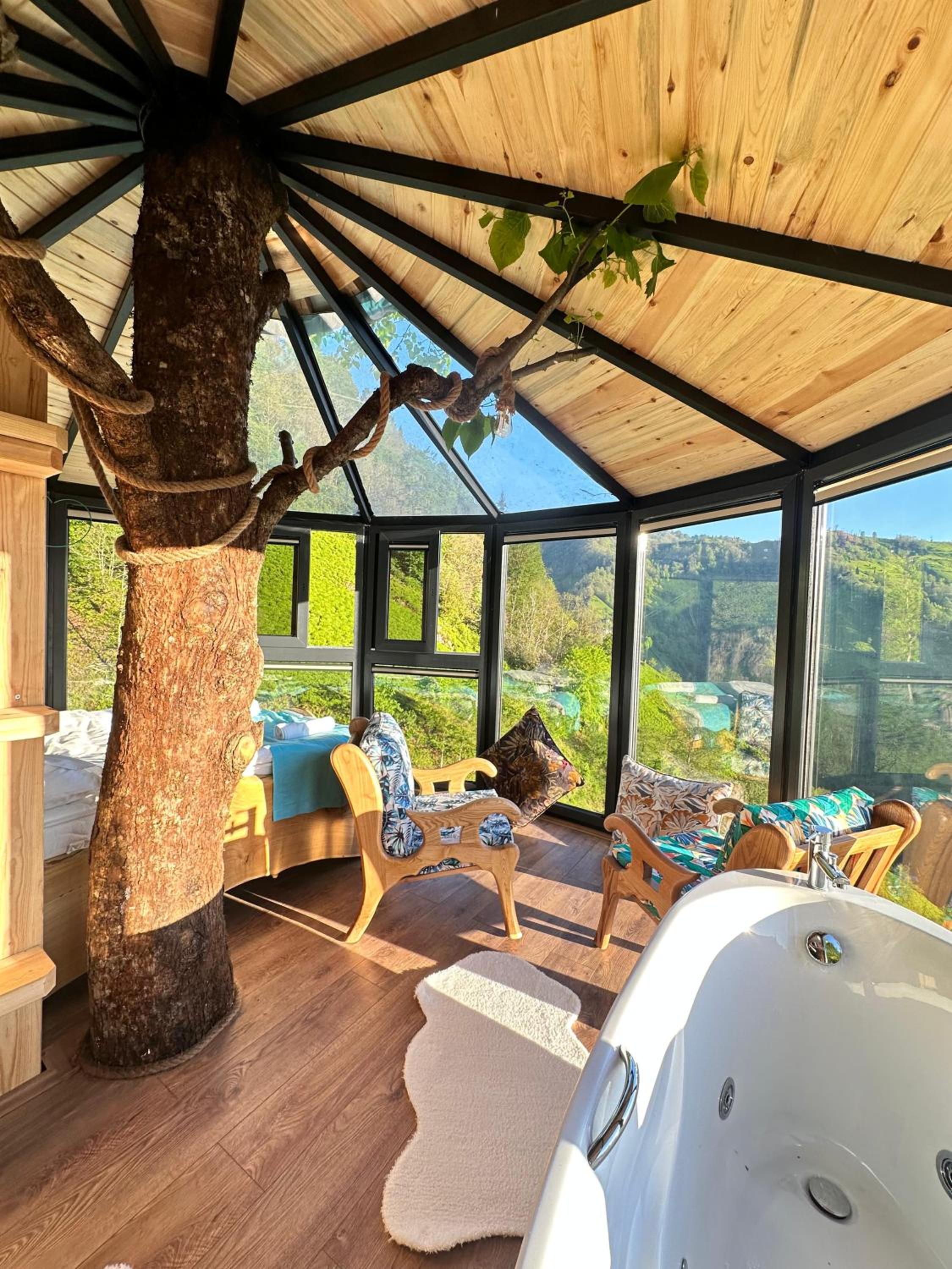 Superior Chalet - Photo 5