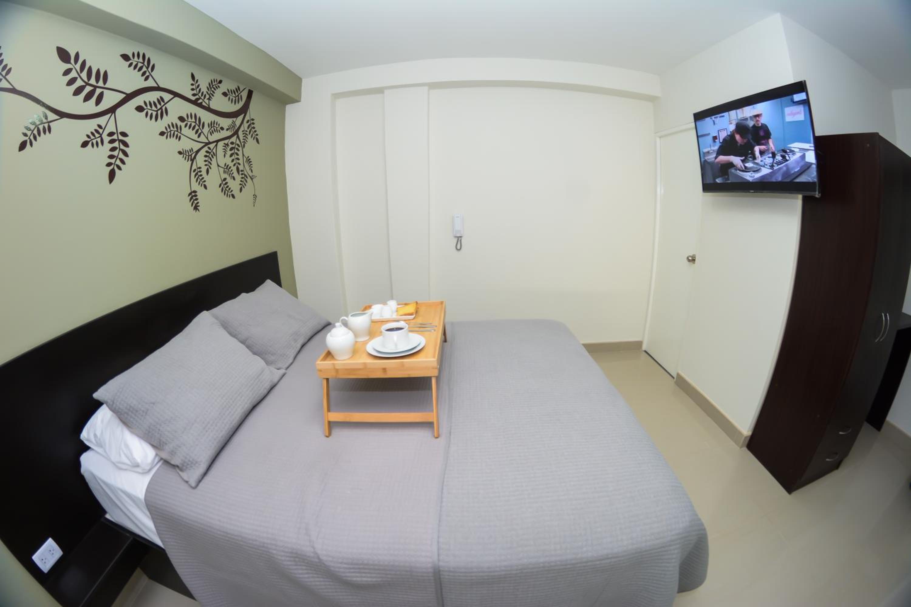 Deluxe Queen Room photo 2