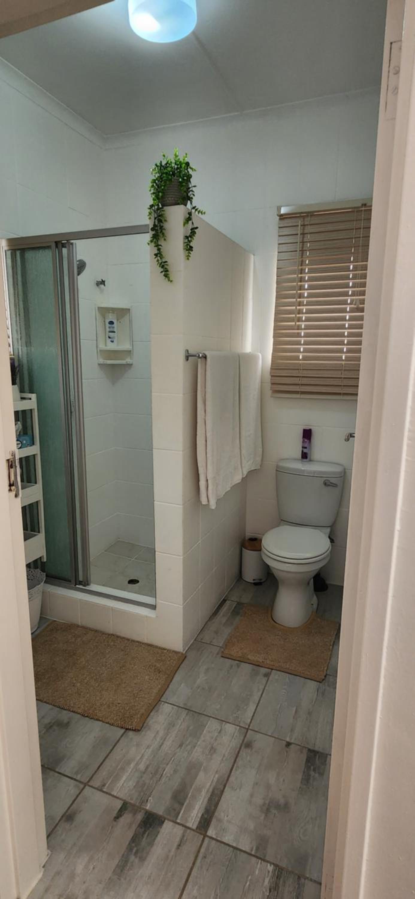 Comfort Queen Room - Photo 3