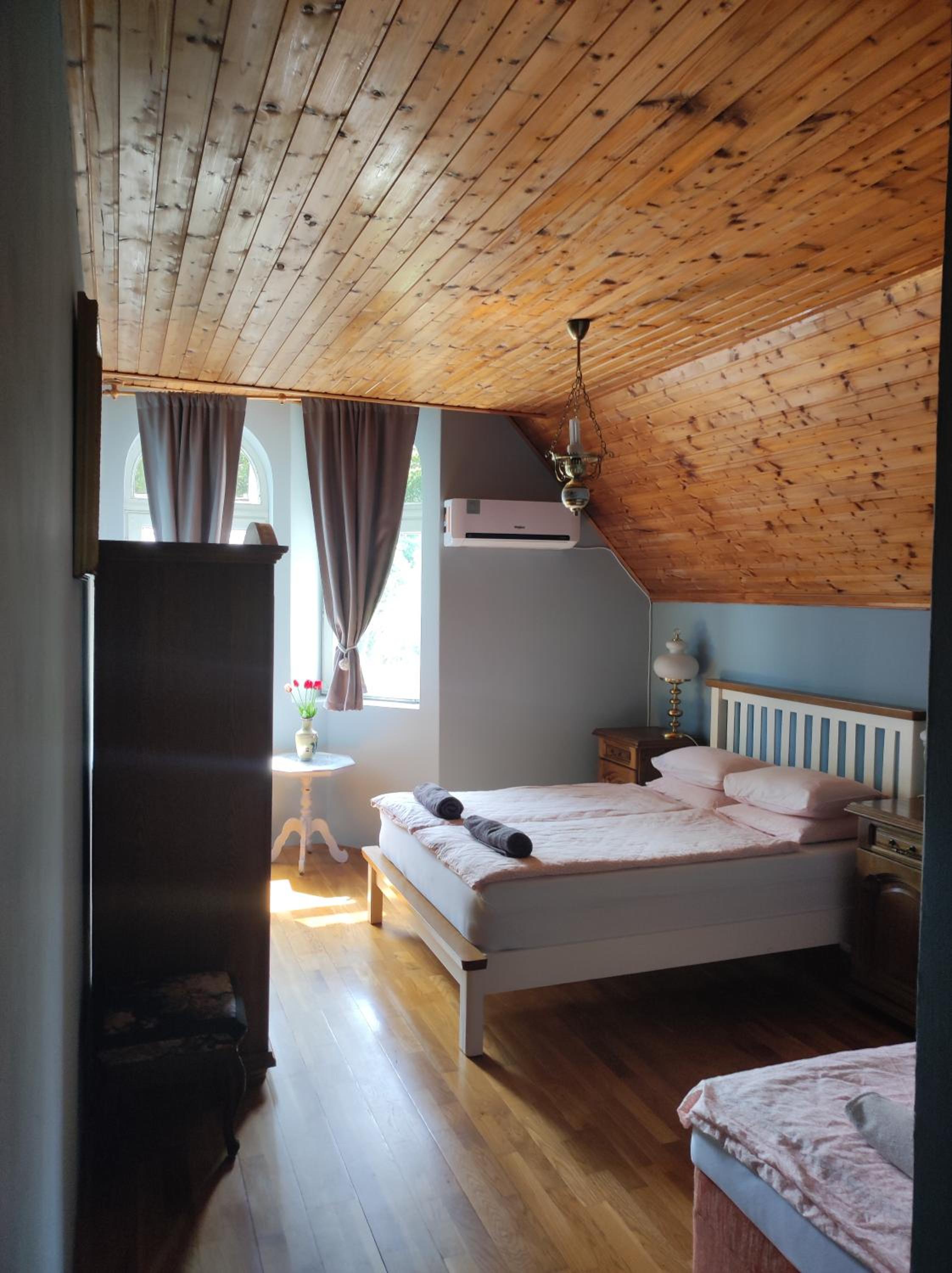 Triple Room with Private Bathroom photo 3