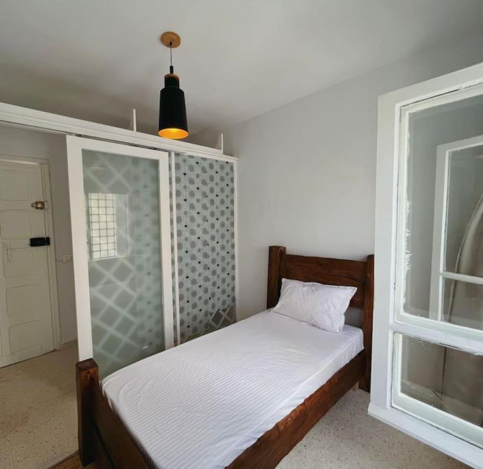 Four-Bedroom House photo 2