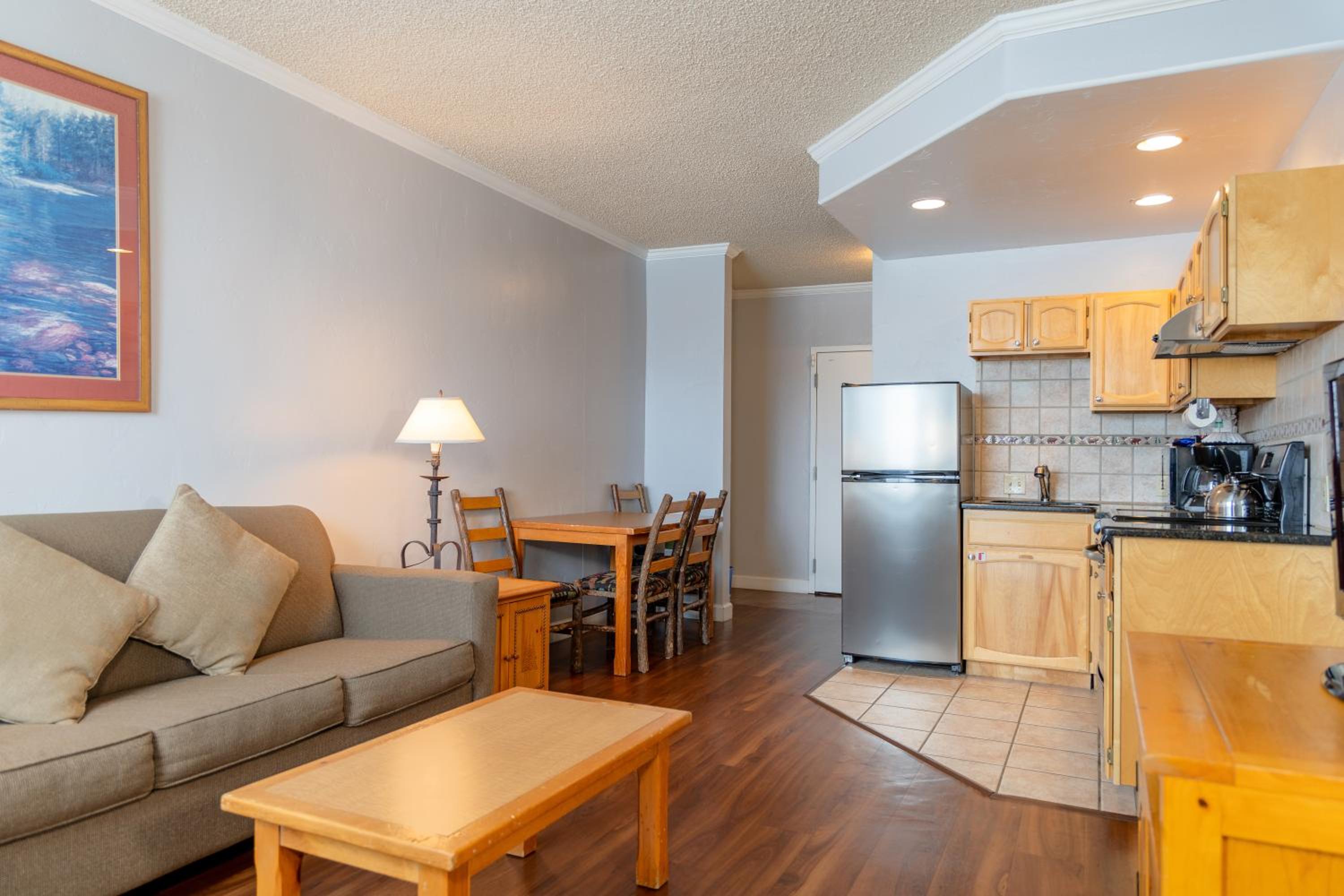 One Bedroom Suite - Photo 15