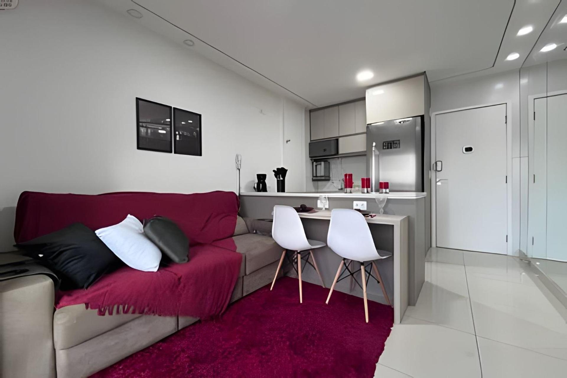 One-Bedroom Apartment photo 1