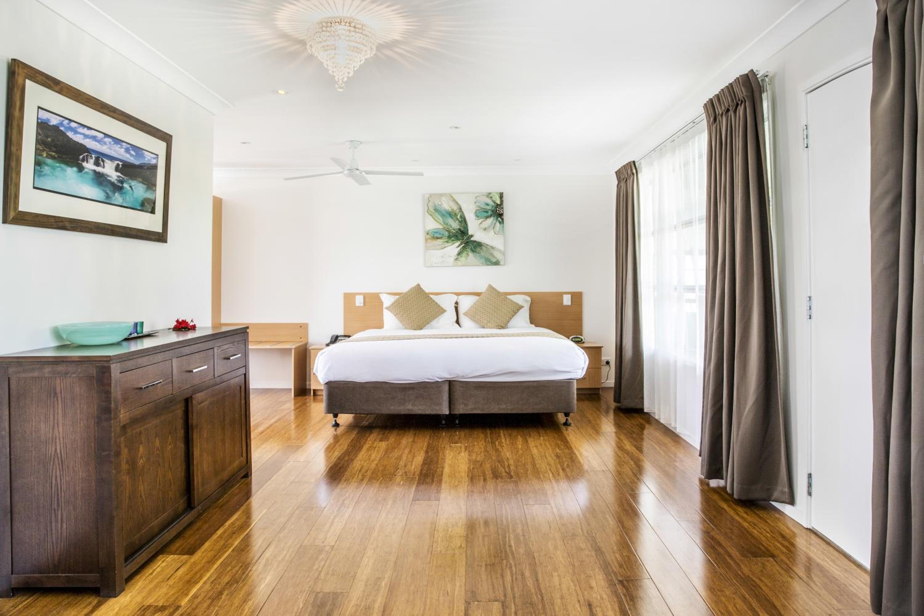 Executive Suite photo 2