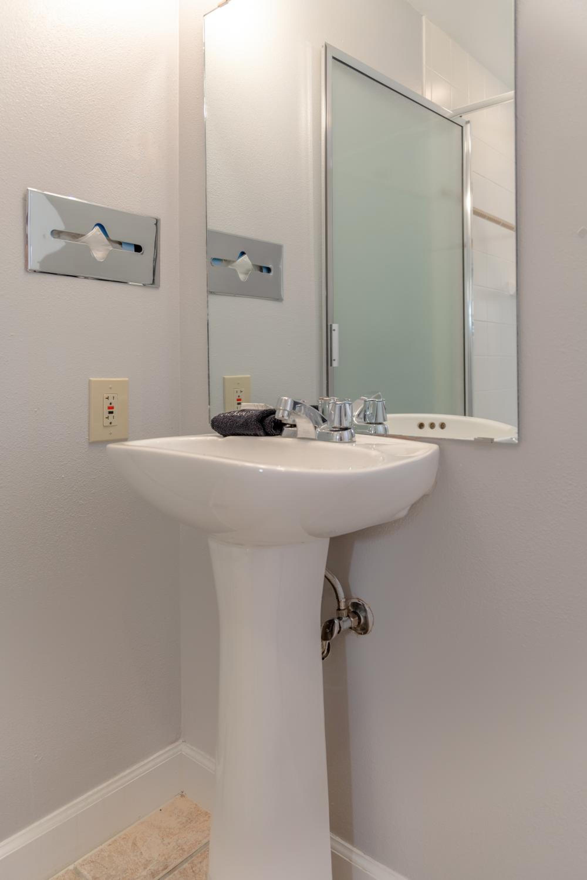 Two-Bedroom Suite - Photo 13