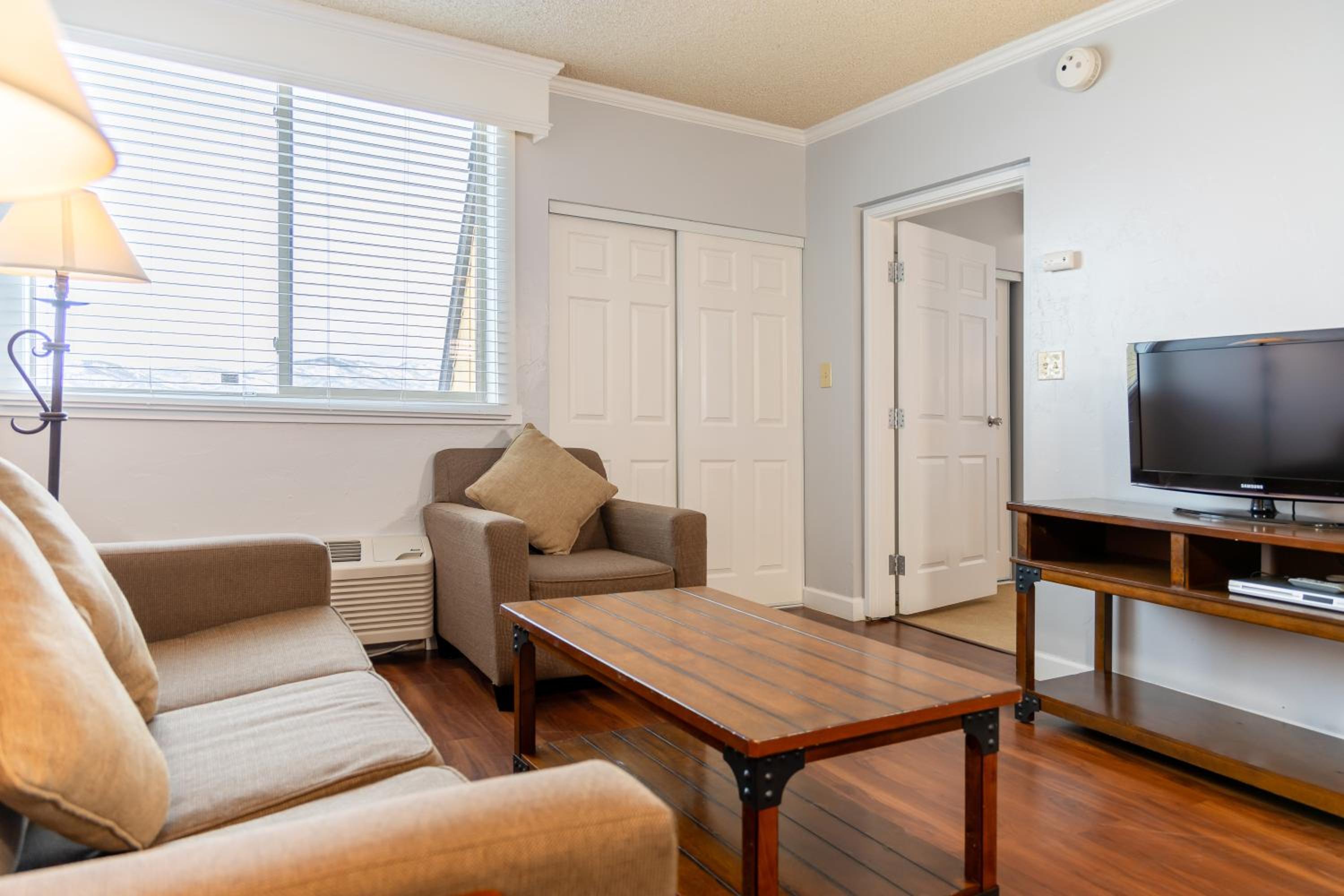Two-Bedroom Suite - Photo 11