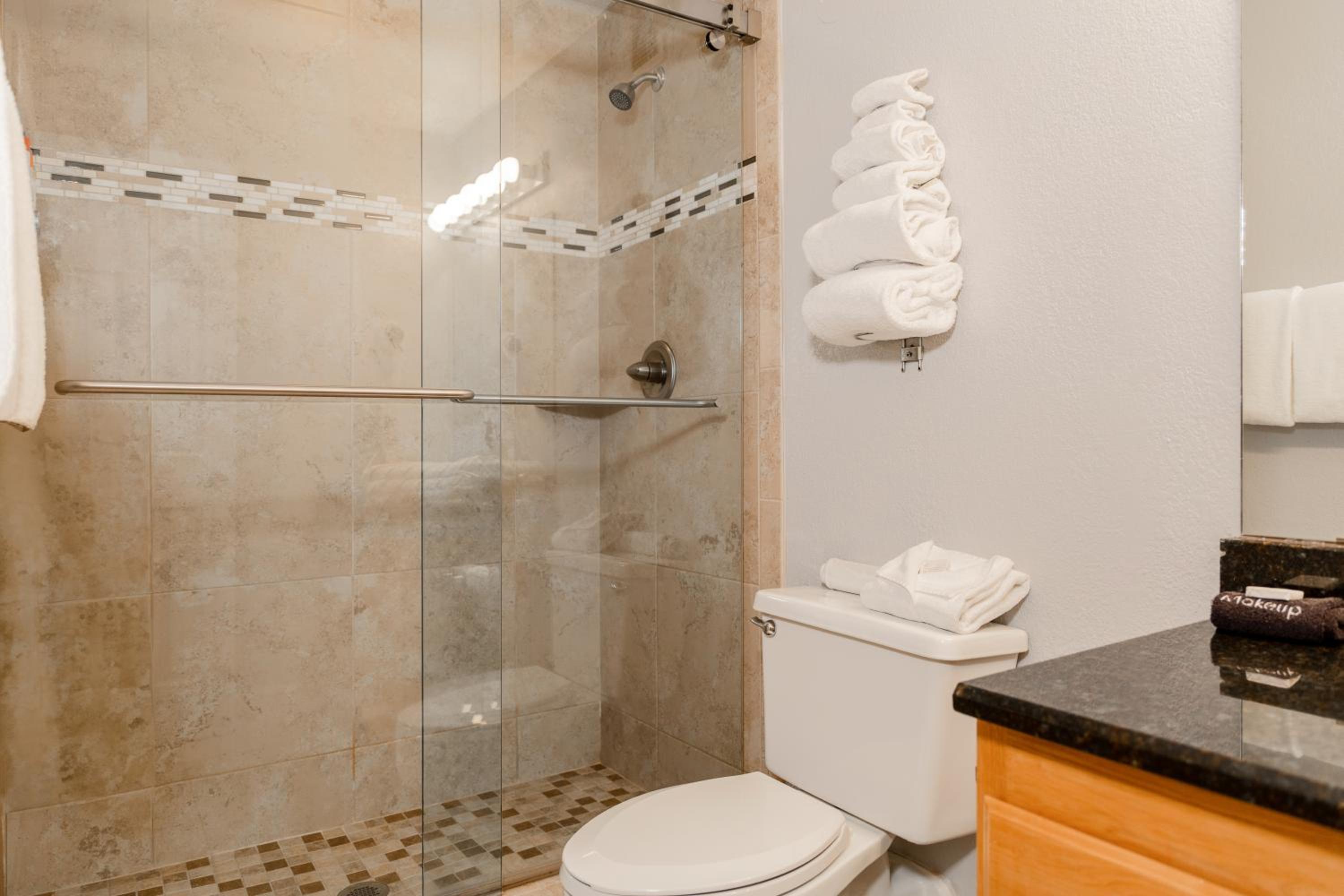 Two-Bedroom Suite - Photo 22