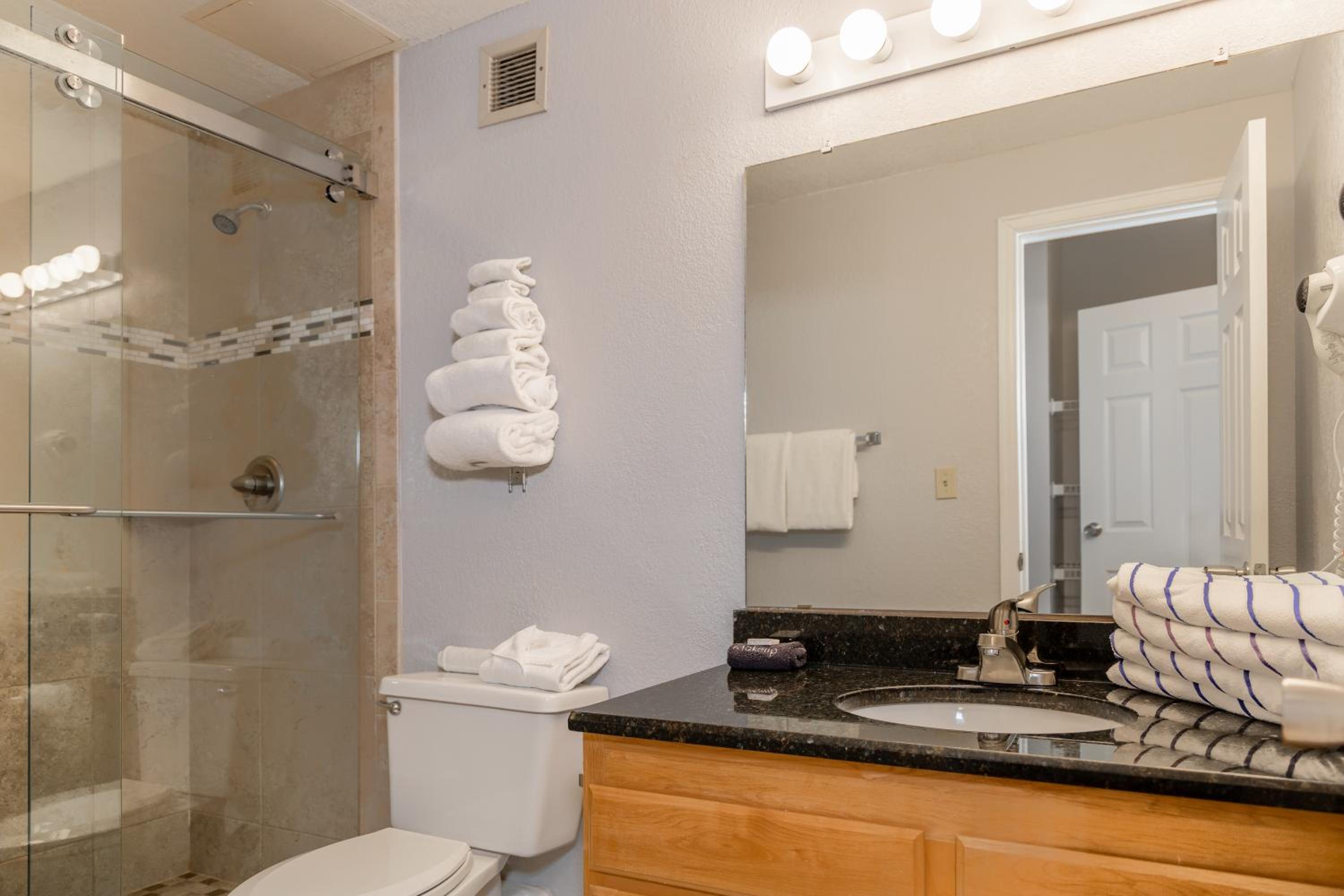 Two-Bedroom Suite - Photo 23
