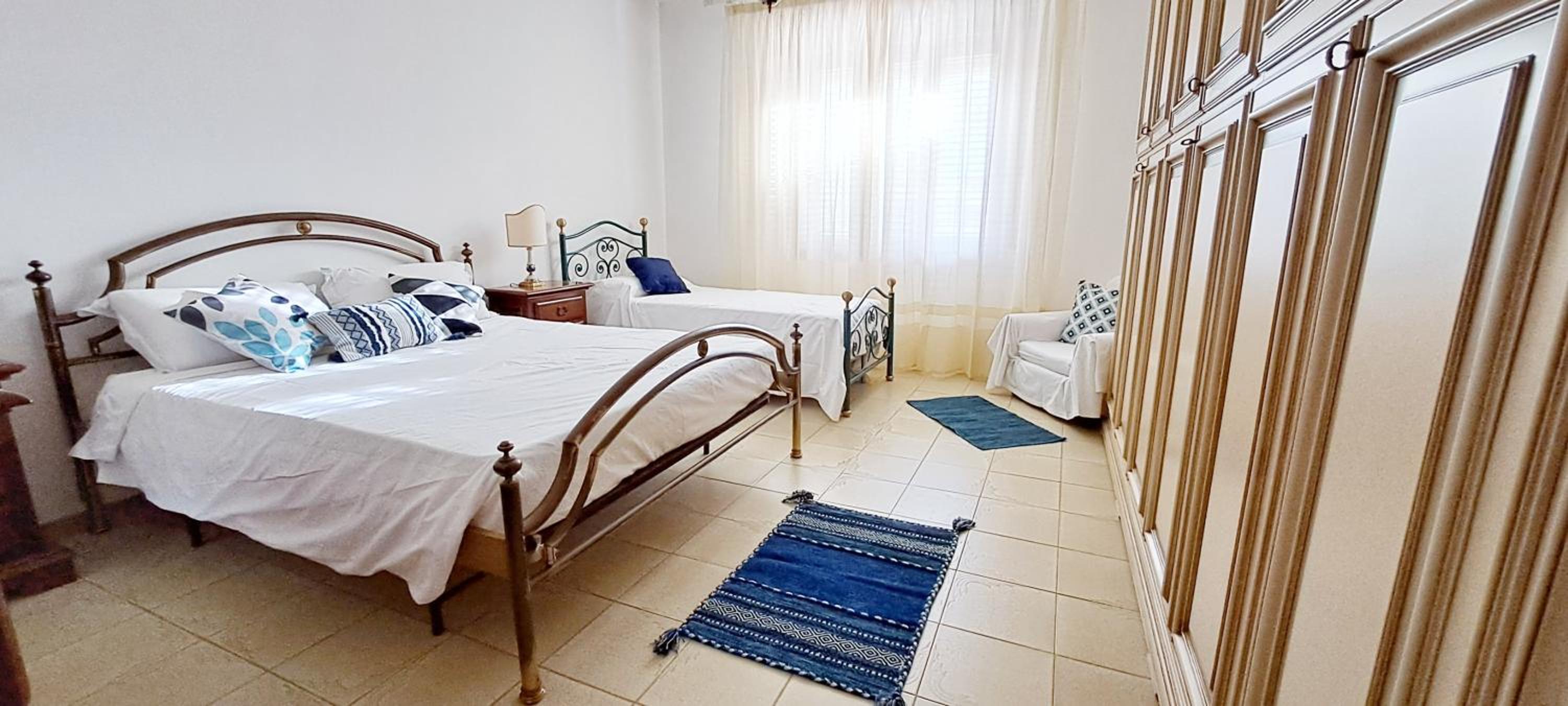 Double Room with Shared Bathroom photo 1