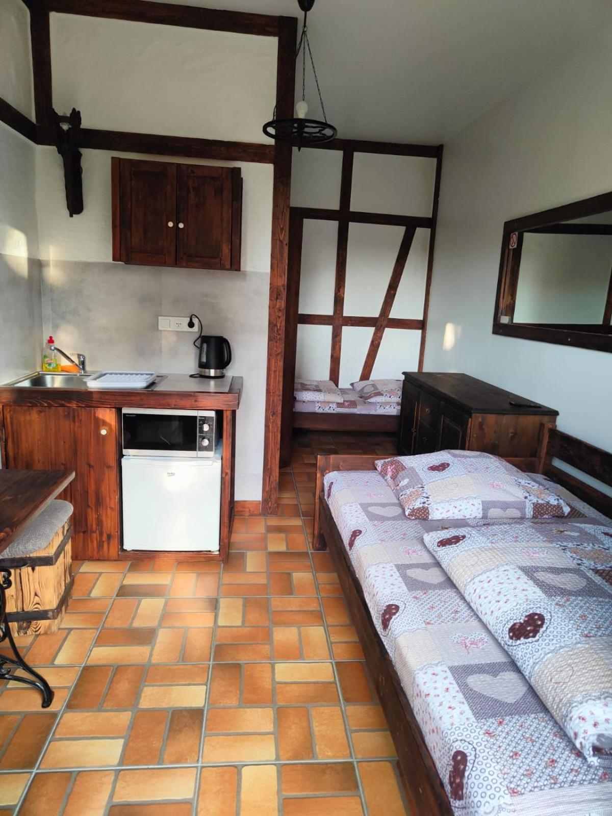 Double Room with Private Bathroom photo 1