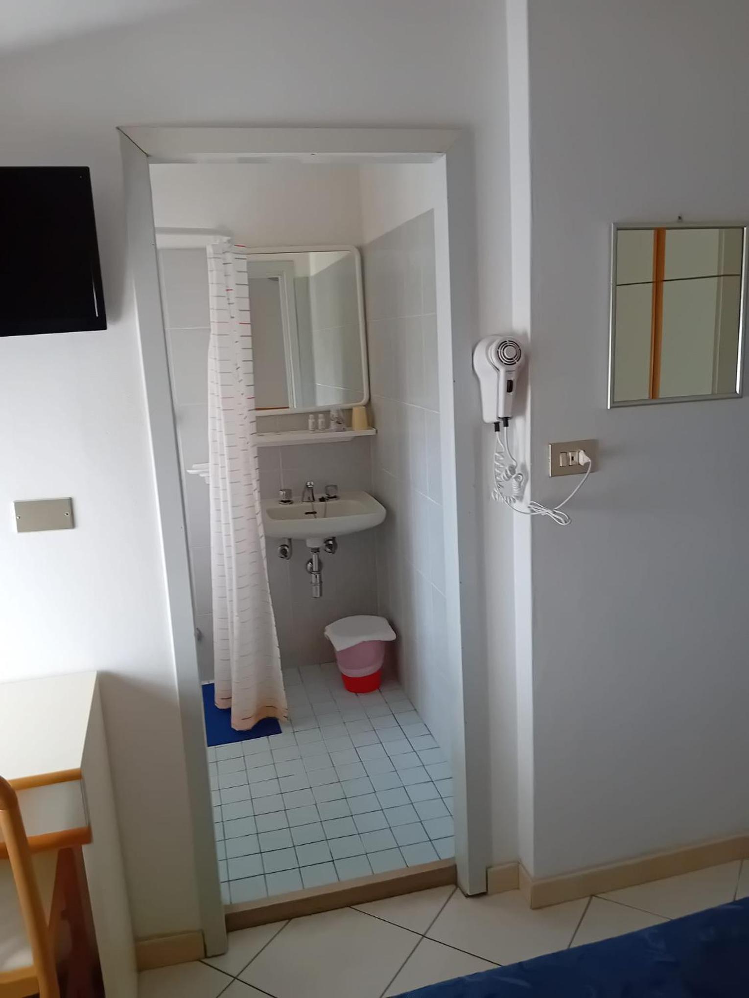 Small Double Room photo 3