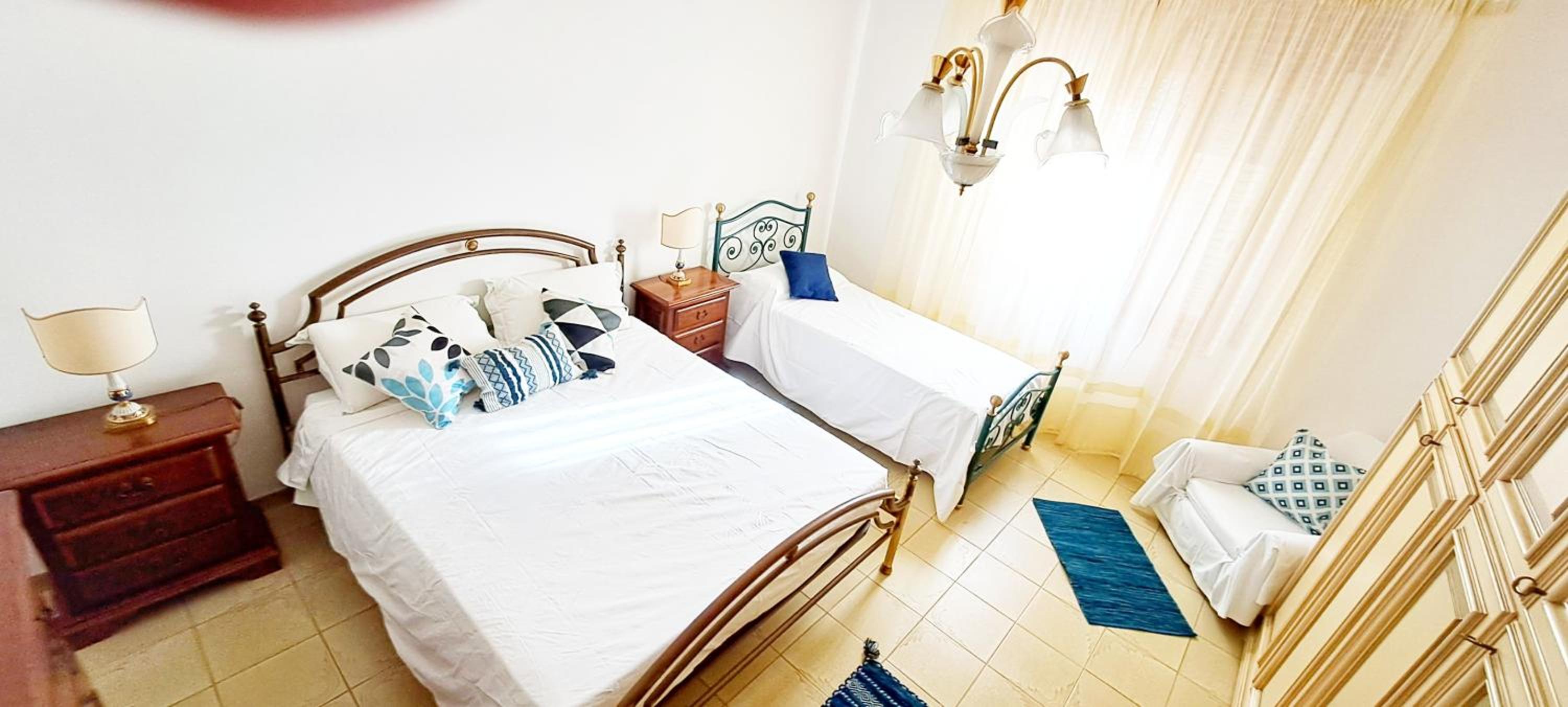 Double Room with Shared Bathroom photo 2