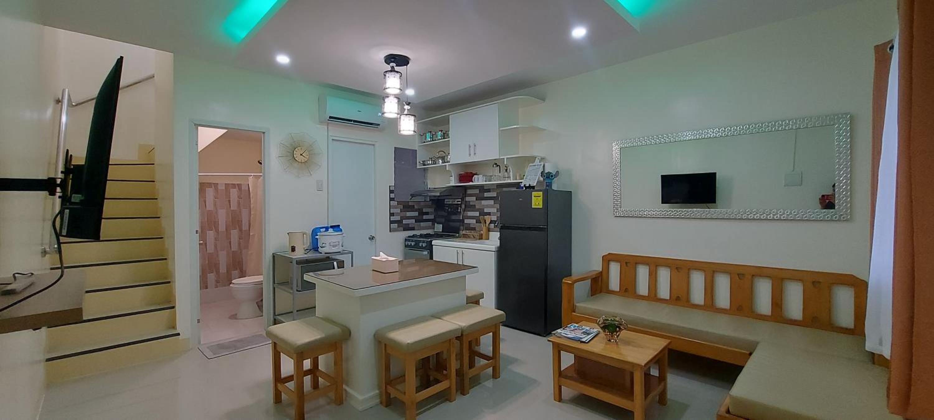 Three-Bedroom Apartment photo 1