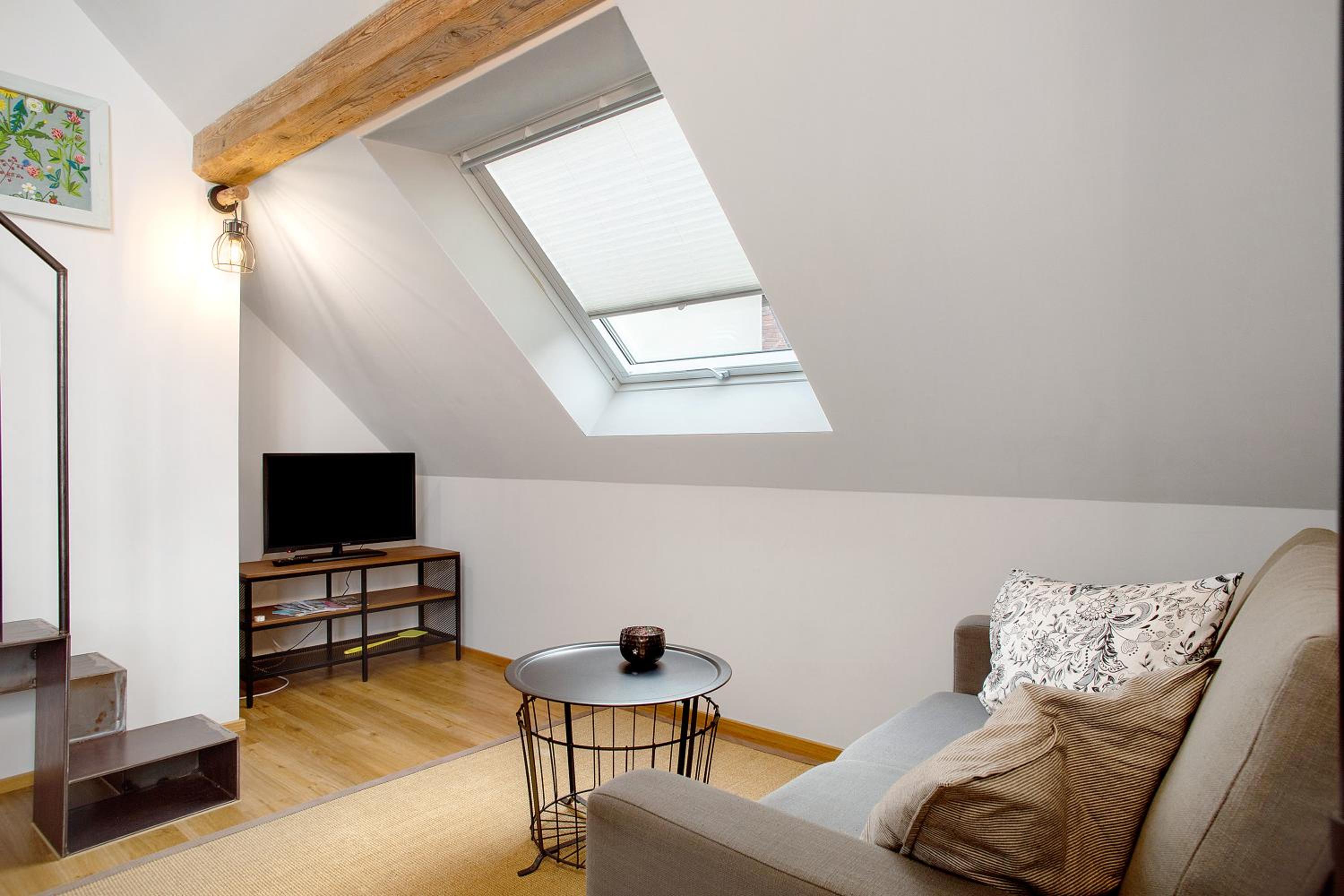 Two-Bedroom Deluxe Apartment with Balcony