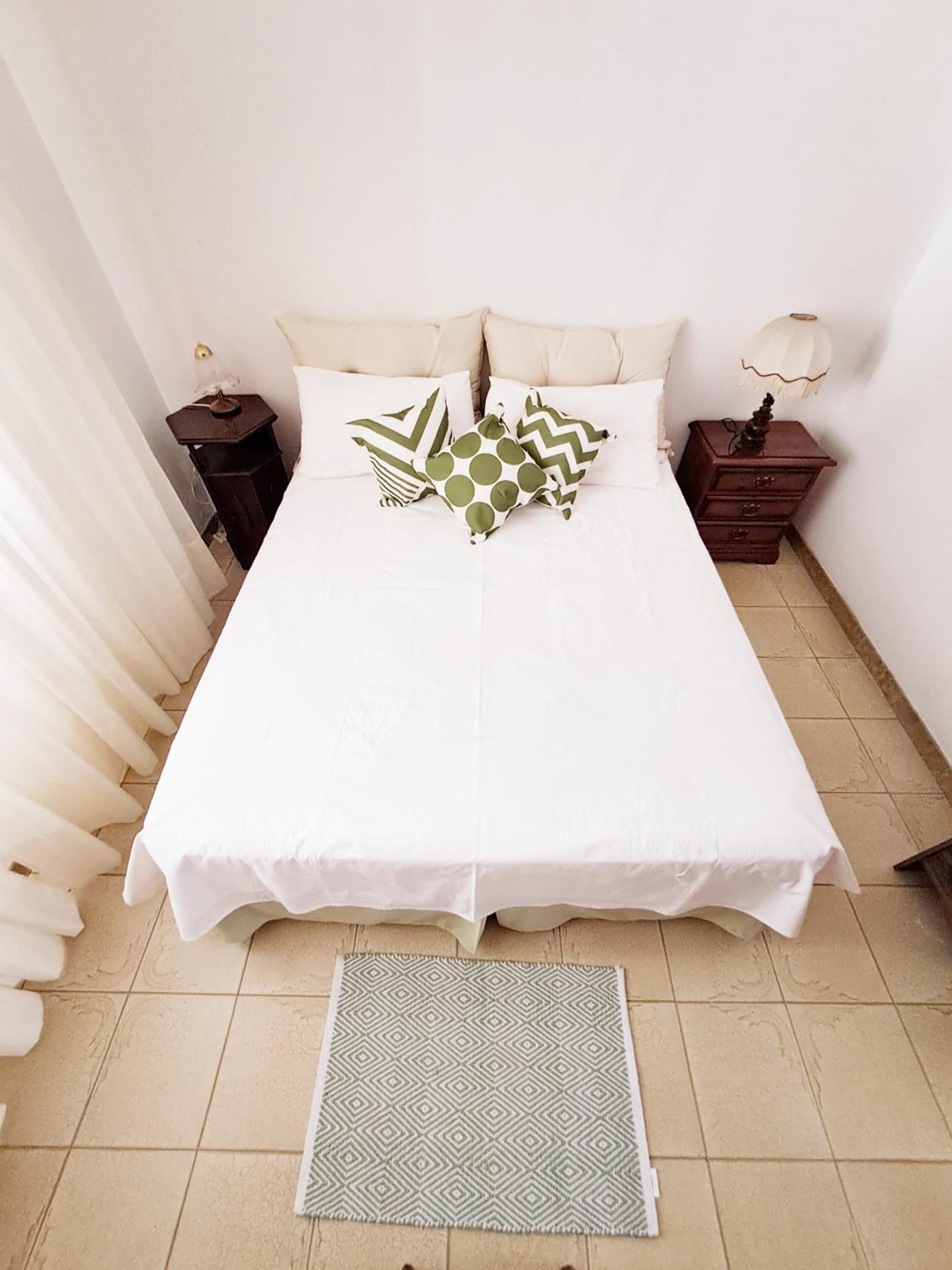 Double Room with Shared Bathroom photo 2