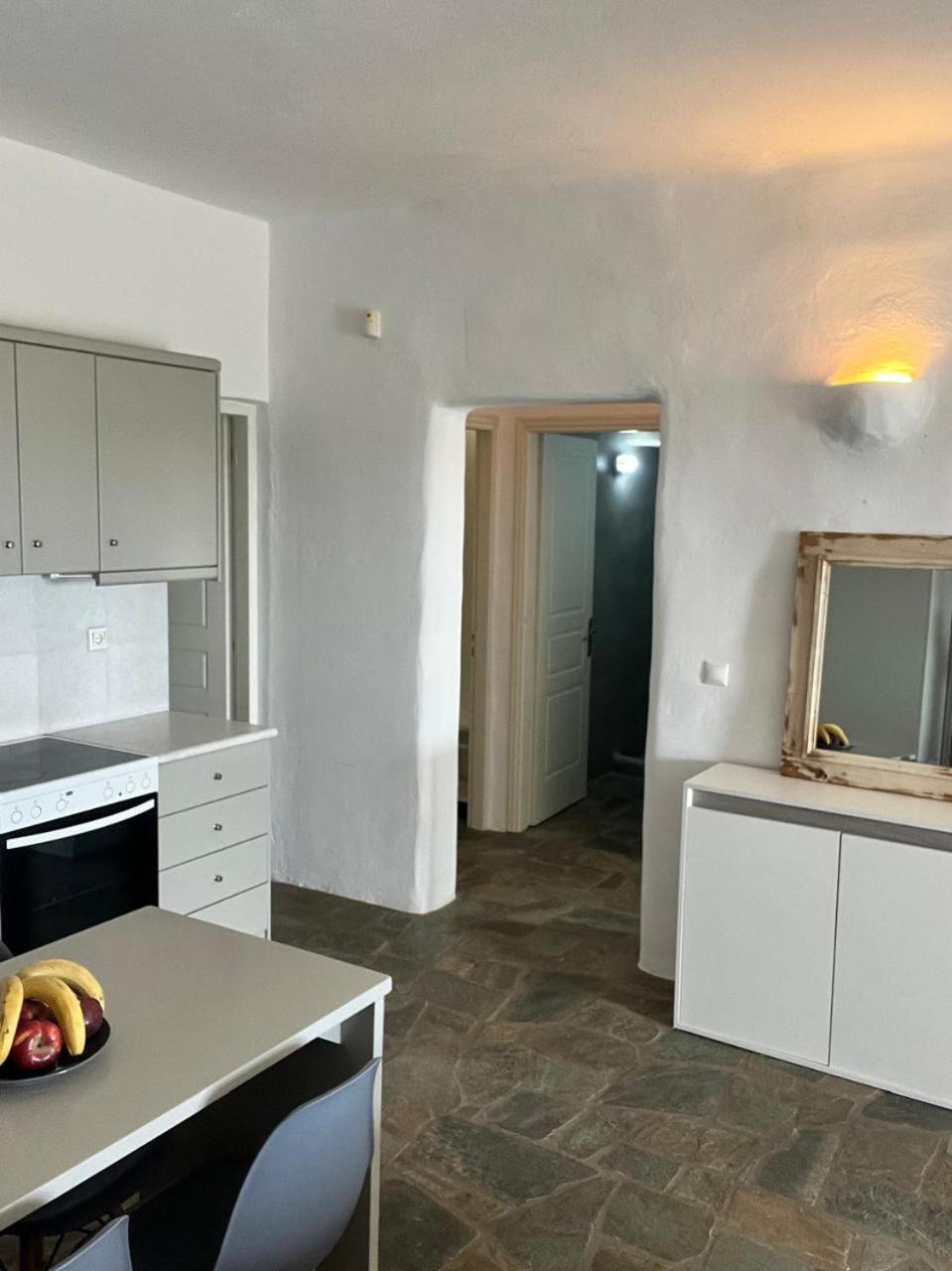 Three-Bedroom House photo 2