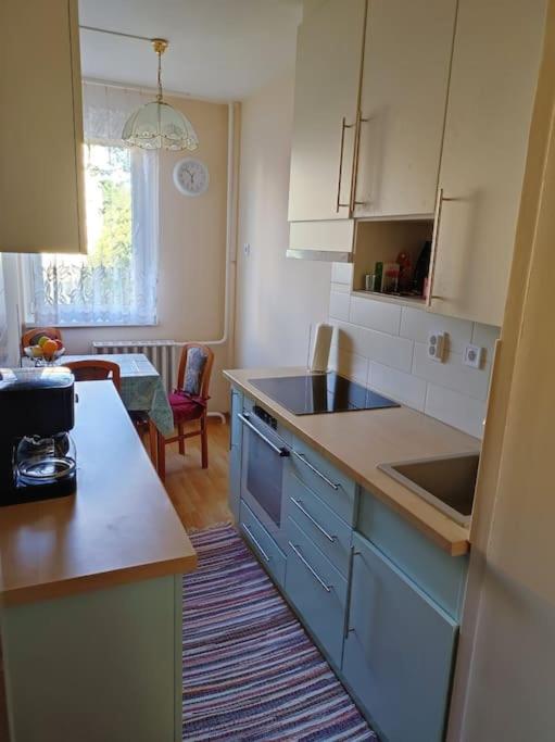 One-Bedroom Apartment - Non-Smoking photo 1