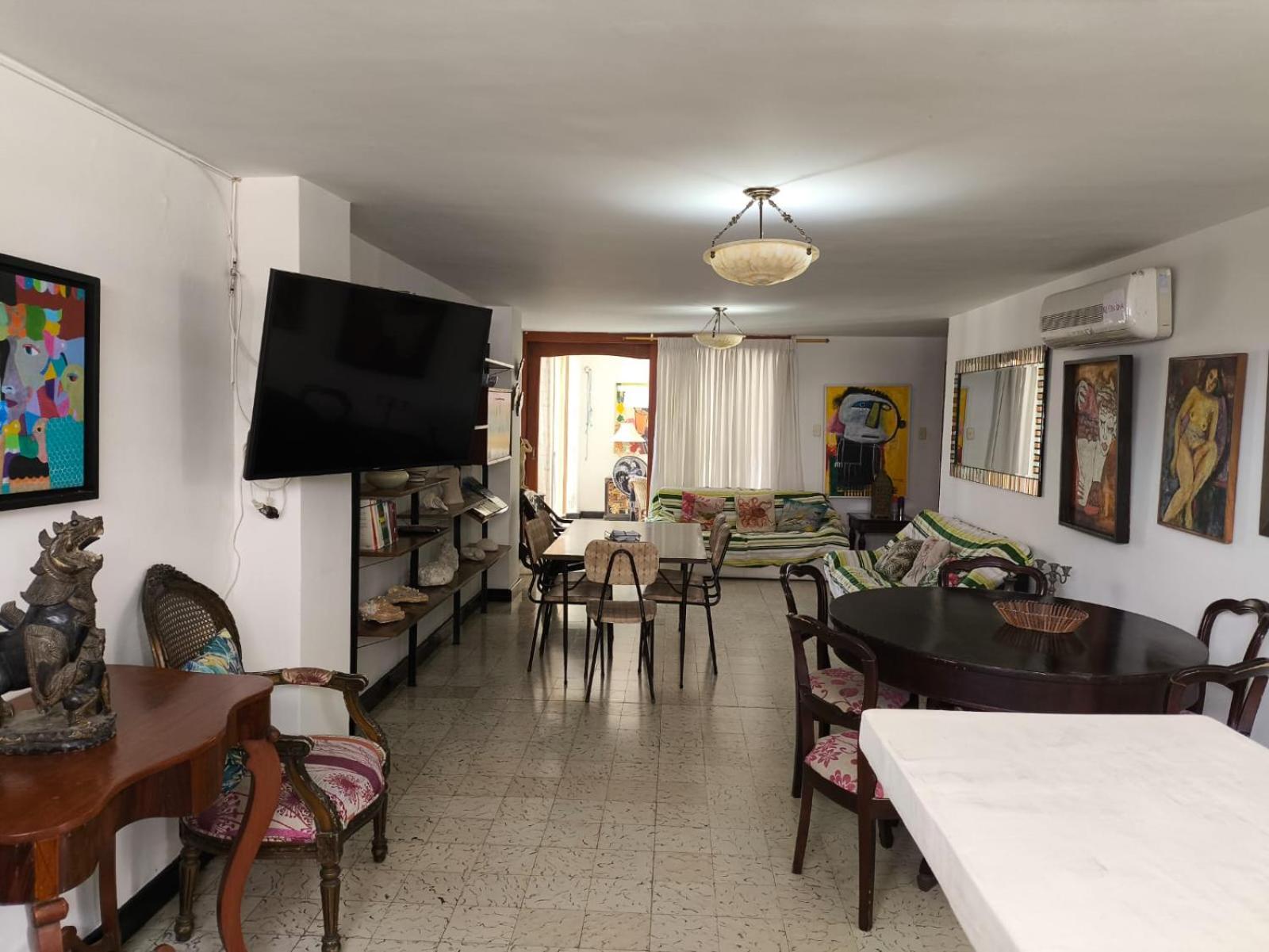 Three-Bedroom Apartment photo 1