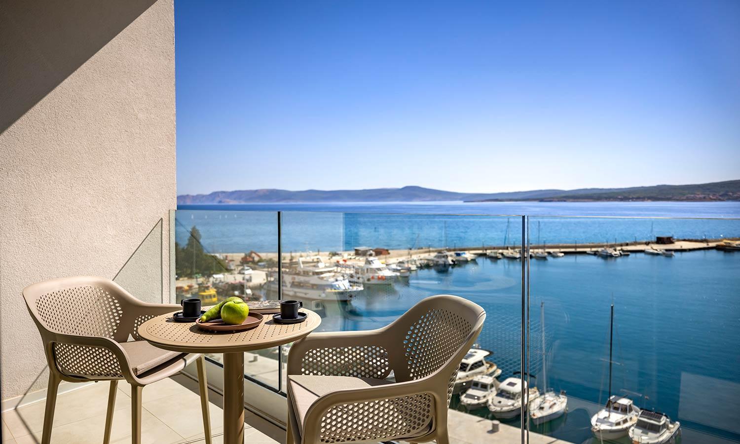 Superior Suite with Sea View Balcony photo 3