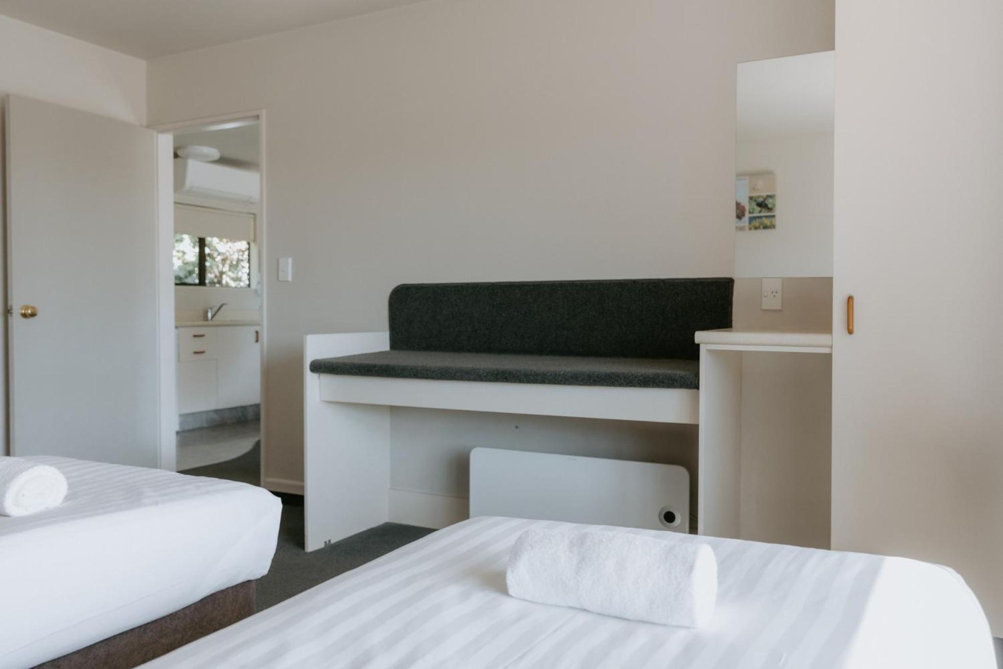 One-Bedroom Apartment with Spa Bath-Family Unit photo 3